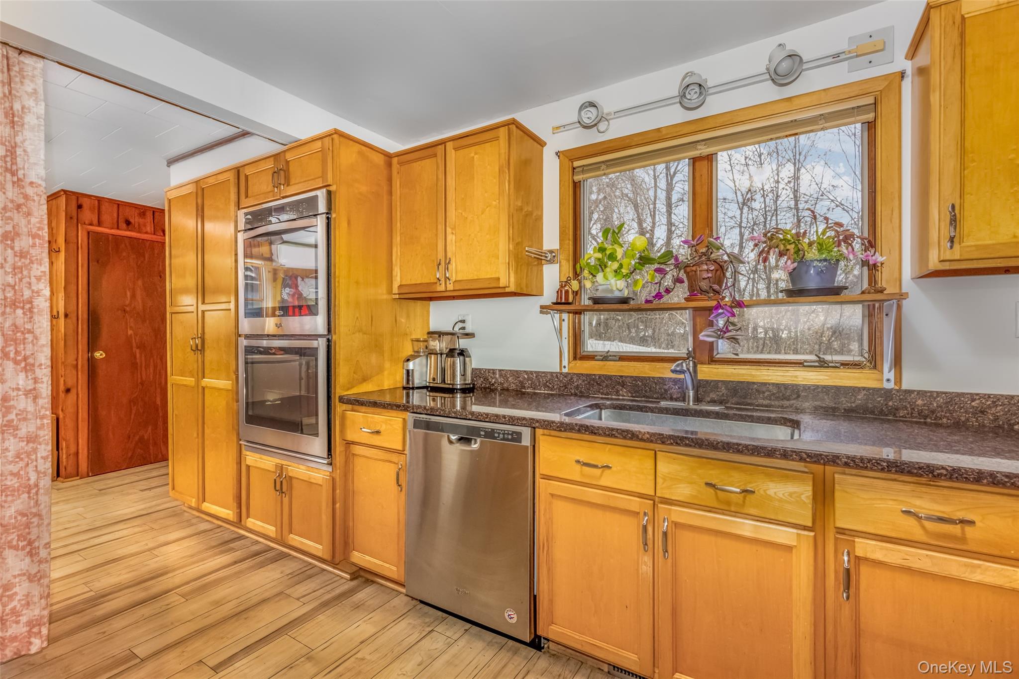 1896 Route 44 55, Modena, NY 12548