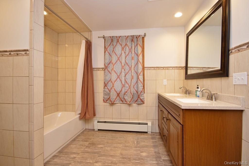 24 Lake Avenue, Monroe, NY 10950