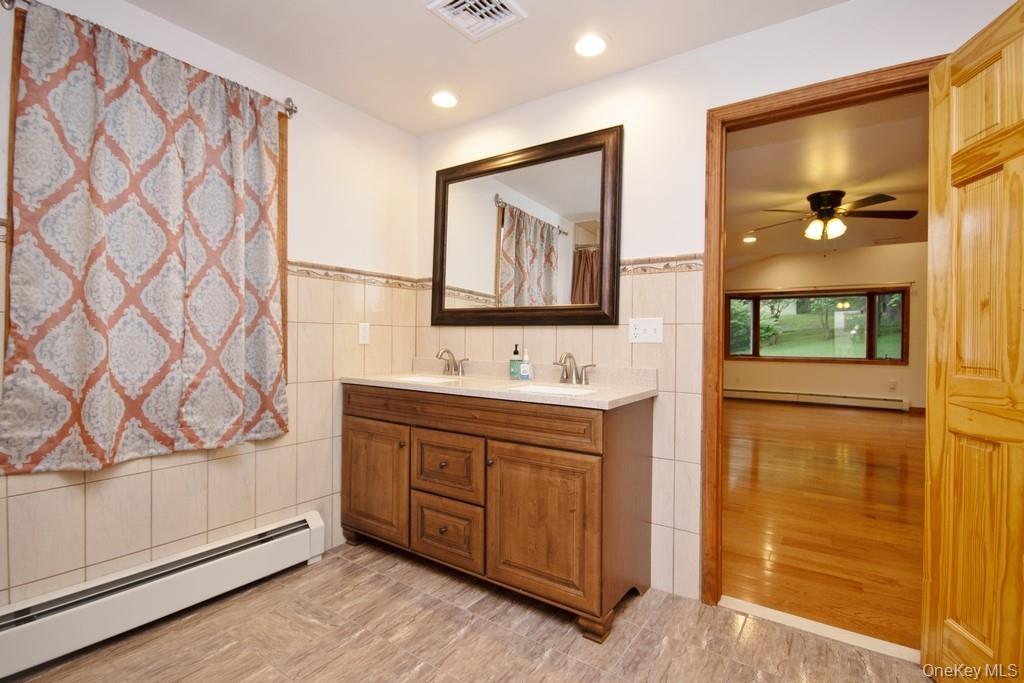 24 Lake Avenue, Monroe, NY 10950