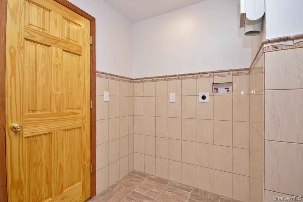 24 Lake Avenue, Monroe, NY 10950