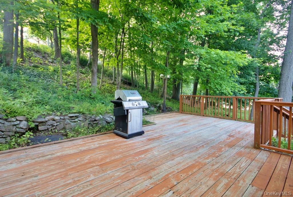 24 Lake Avenue, Monroe, NY 10950