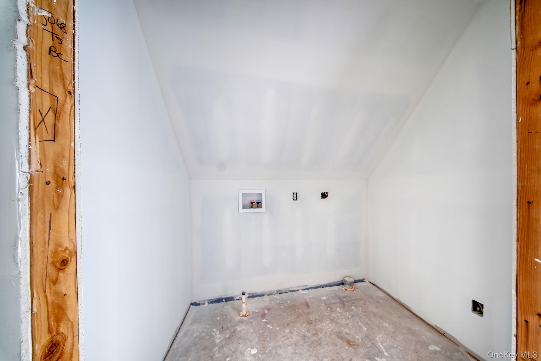 48 W Corbett Road, Montgomery, NY 12549