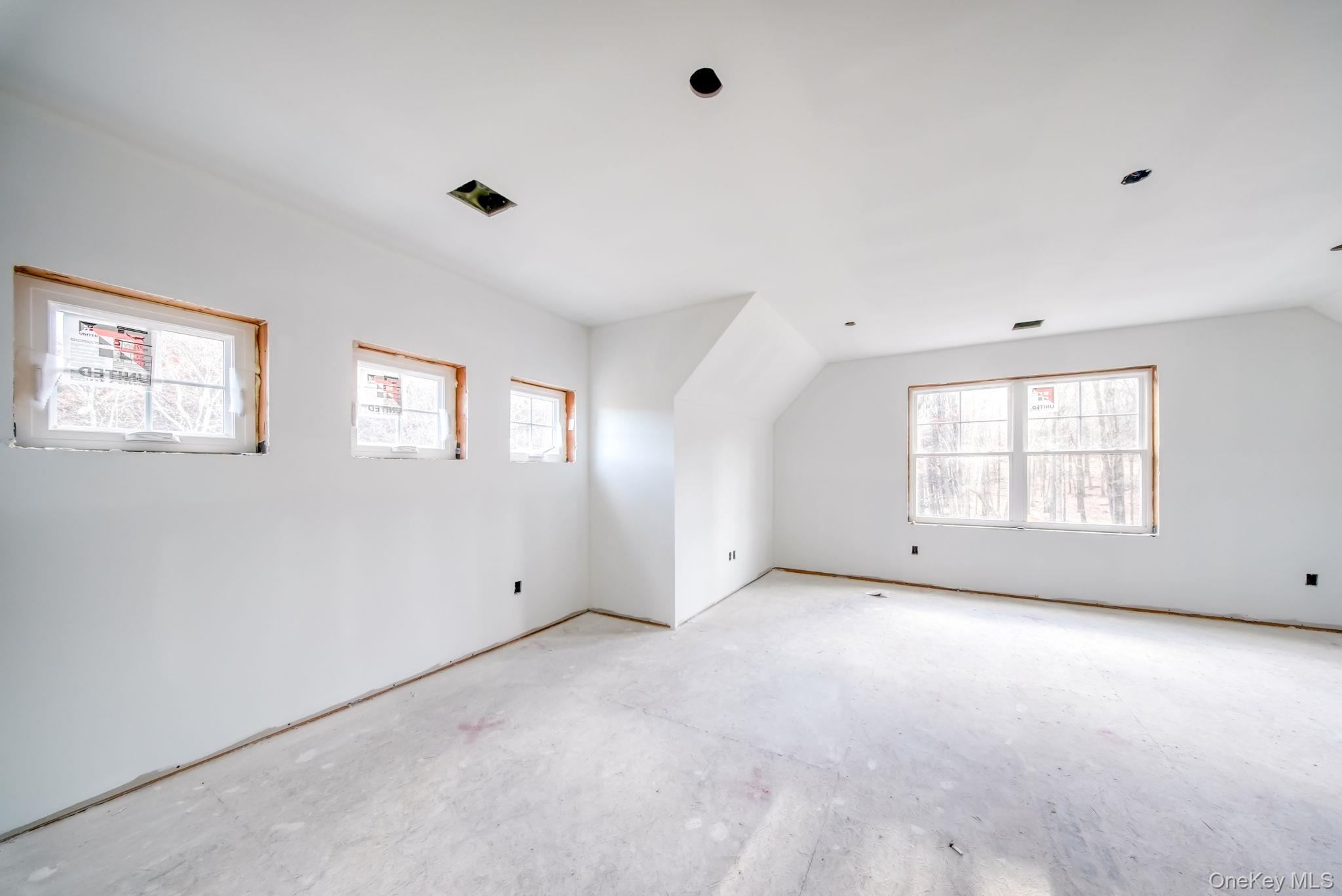 48 W Corbett Road, Montgomery, NY 12549