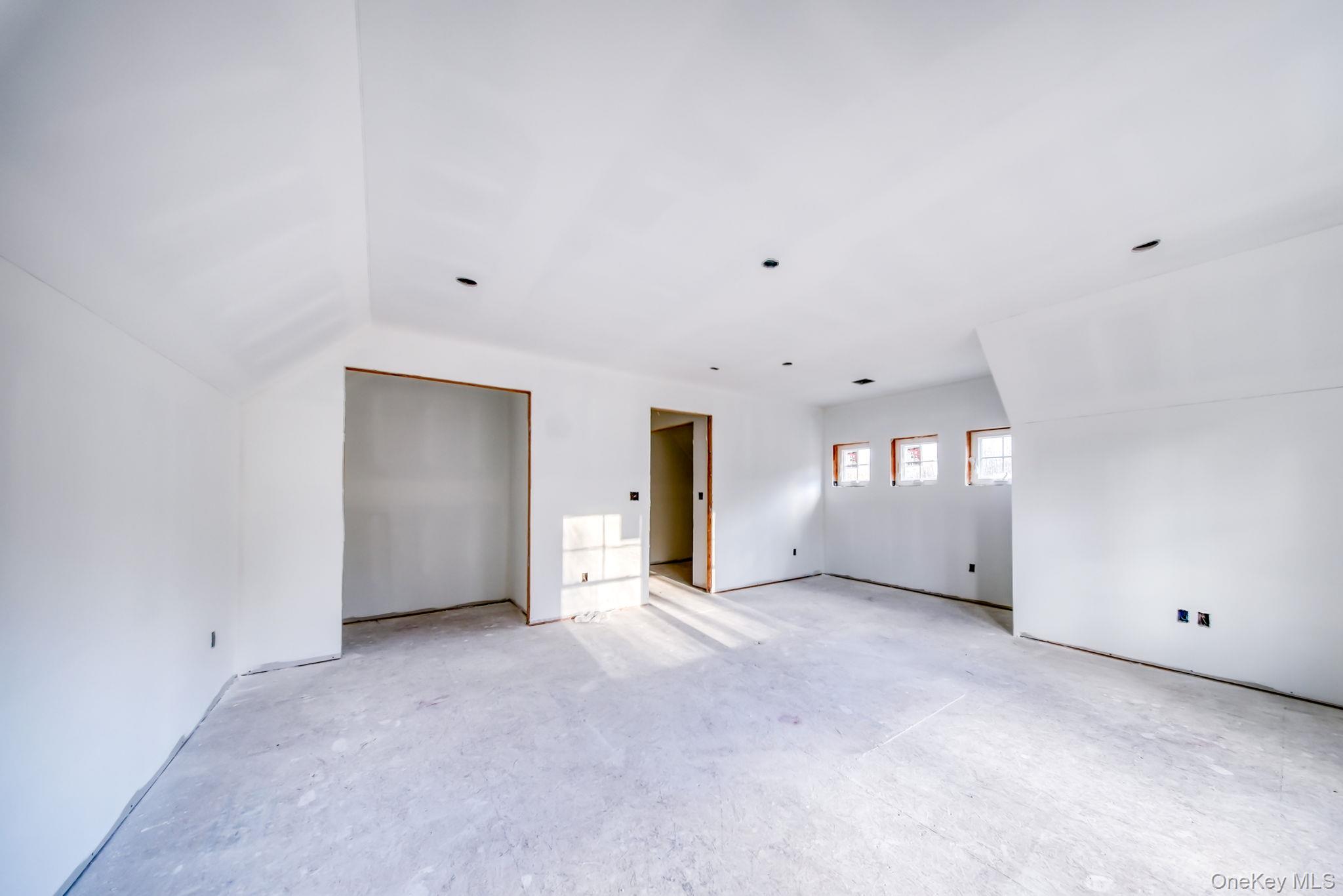 48 W Corbett Road, Montgomery, NY 12549