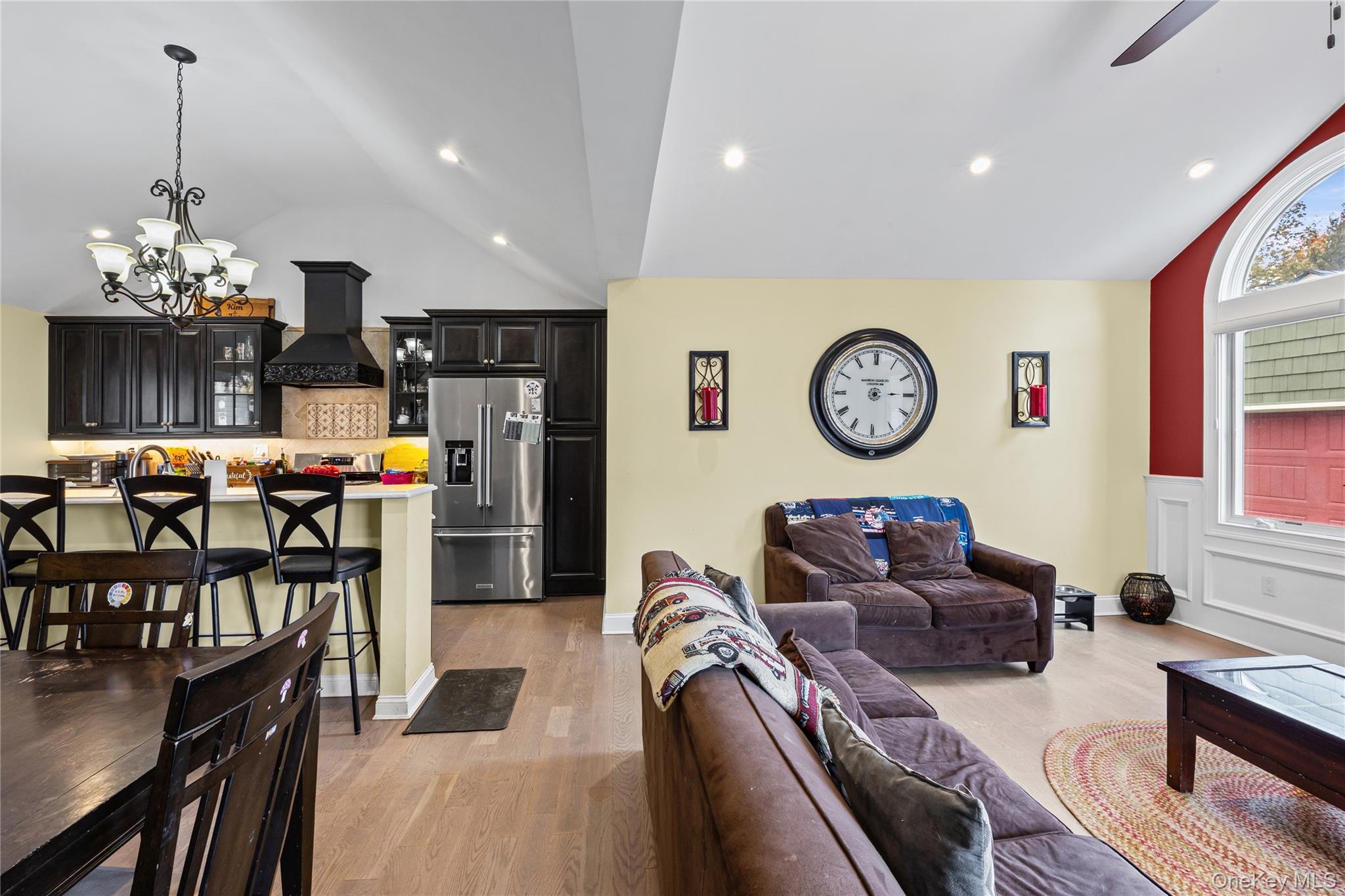 37 Beachwood Drive, Babylon, NY 11702