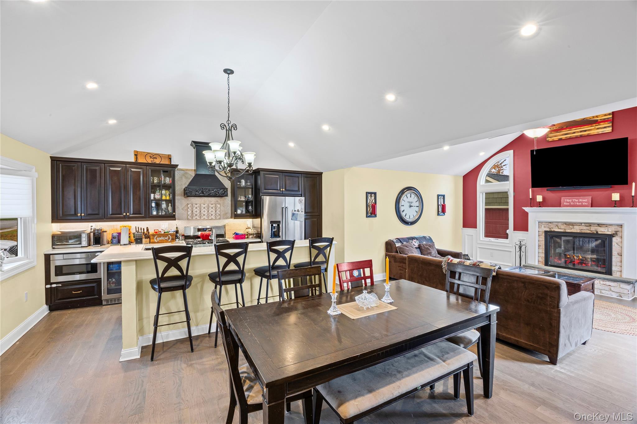 37 Beachwood Drive, Babylon, NY 11702