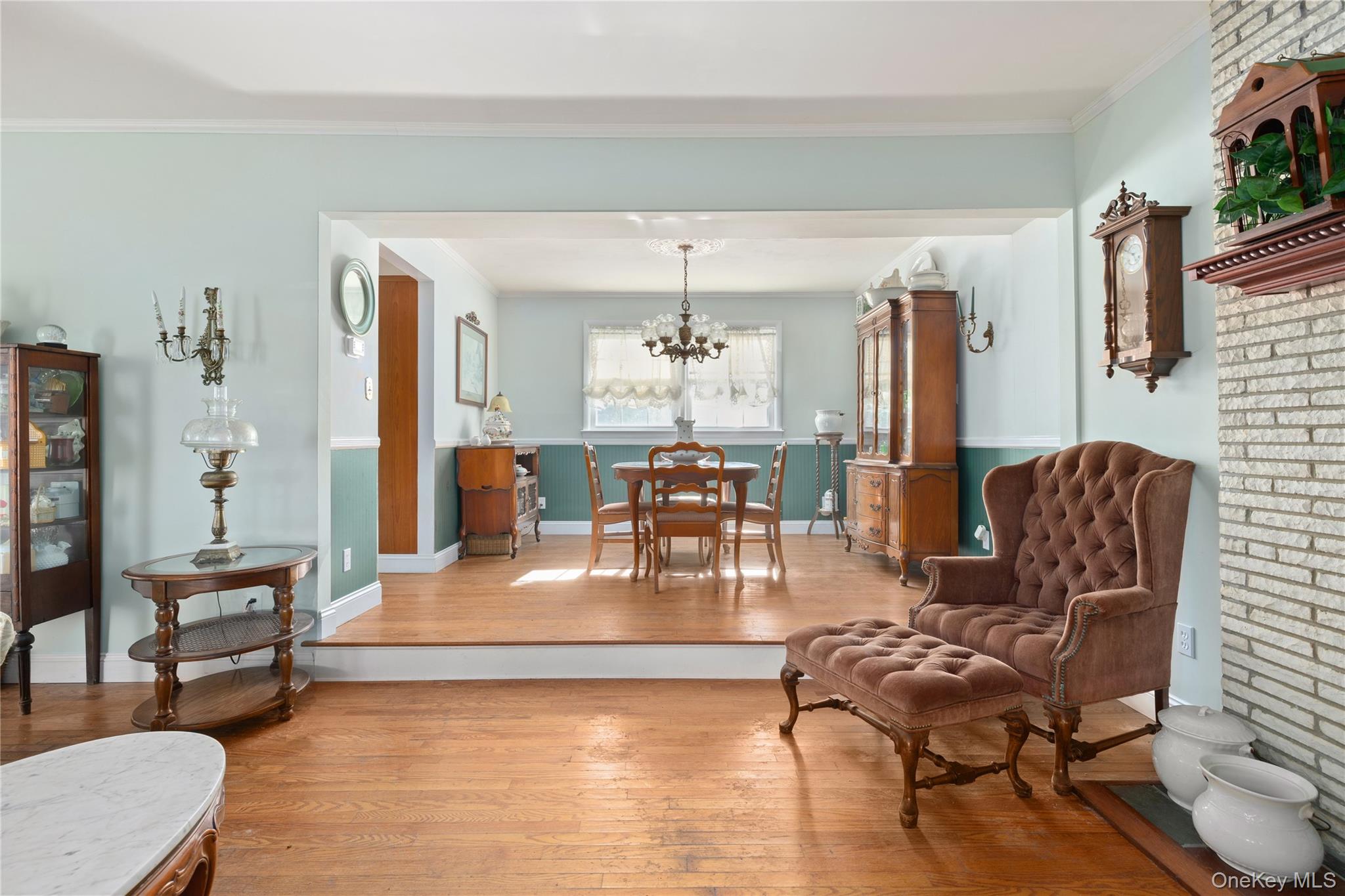 6 White Birch Drive, Babylon, NY 11702