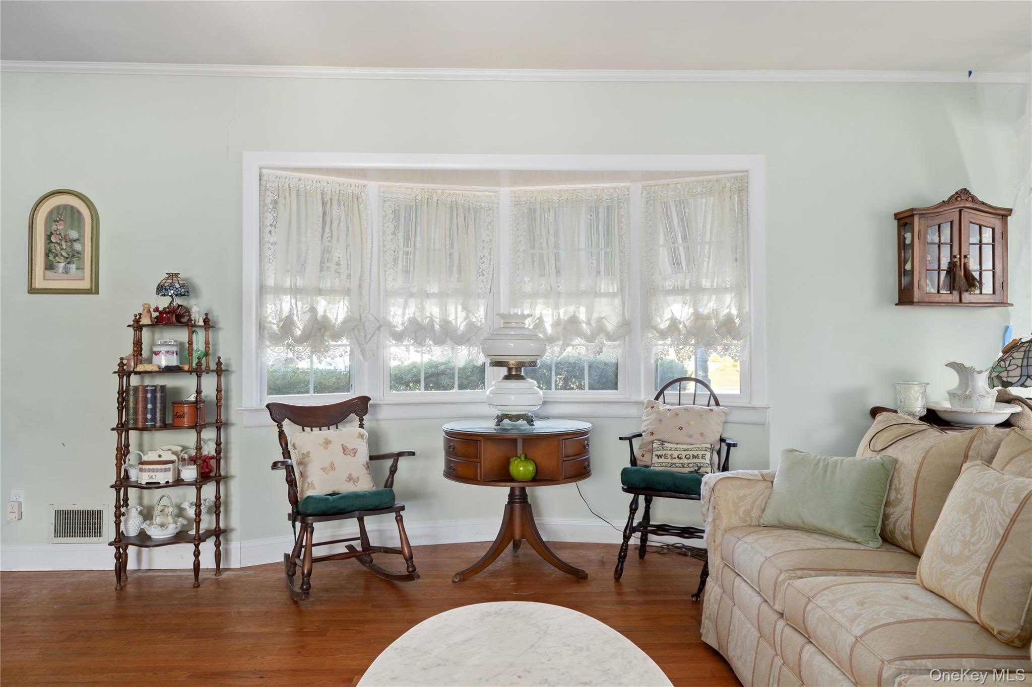 6 White Birch Drive, Babylon, NY 11702