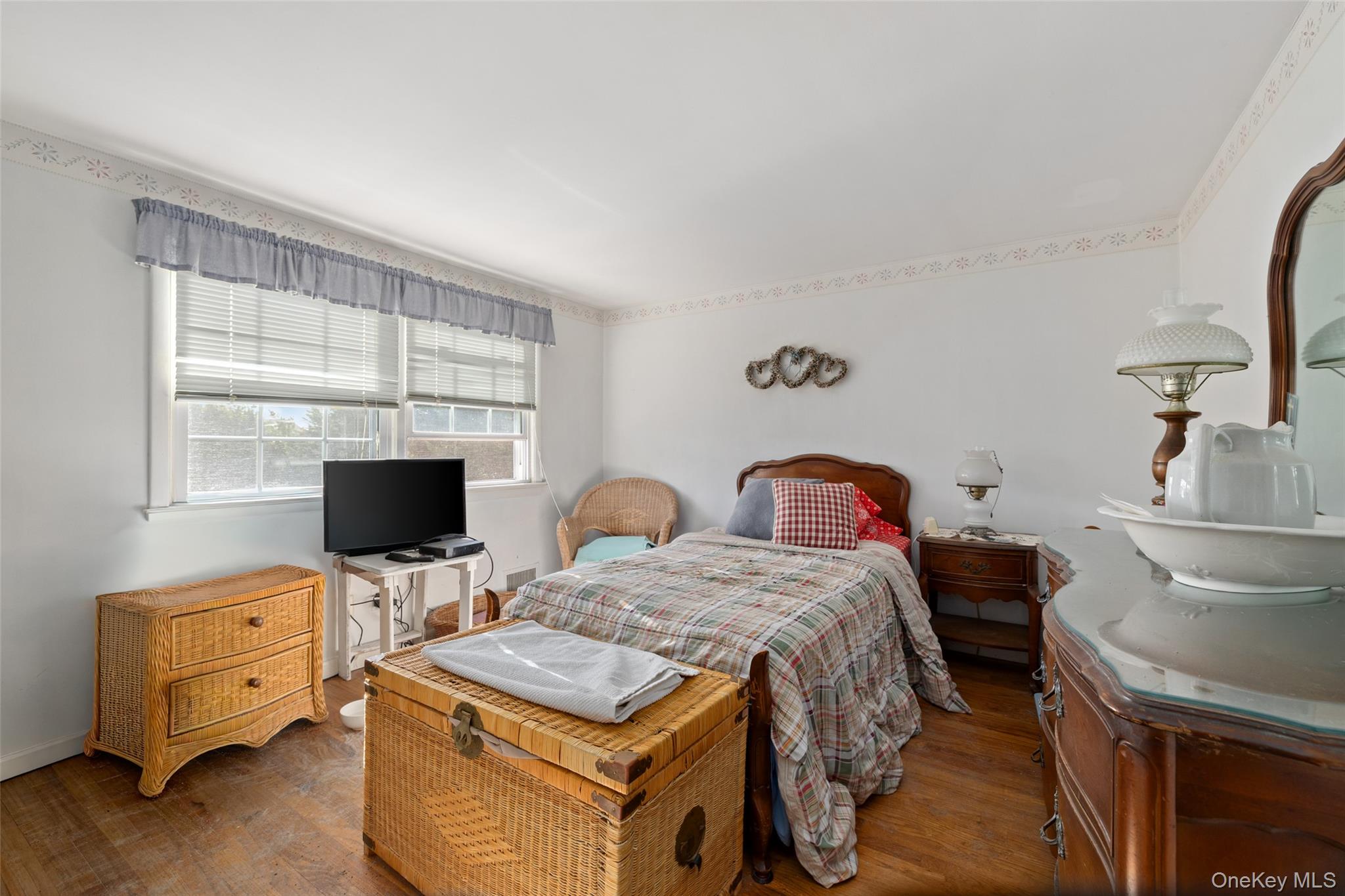 6 White Birch Drive, Babylon, NY 11702