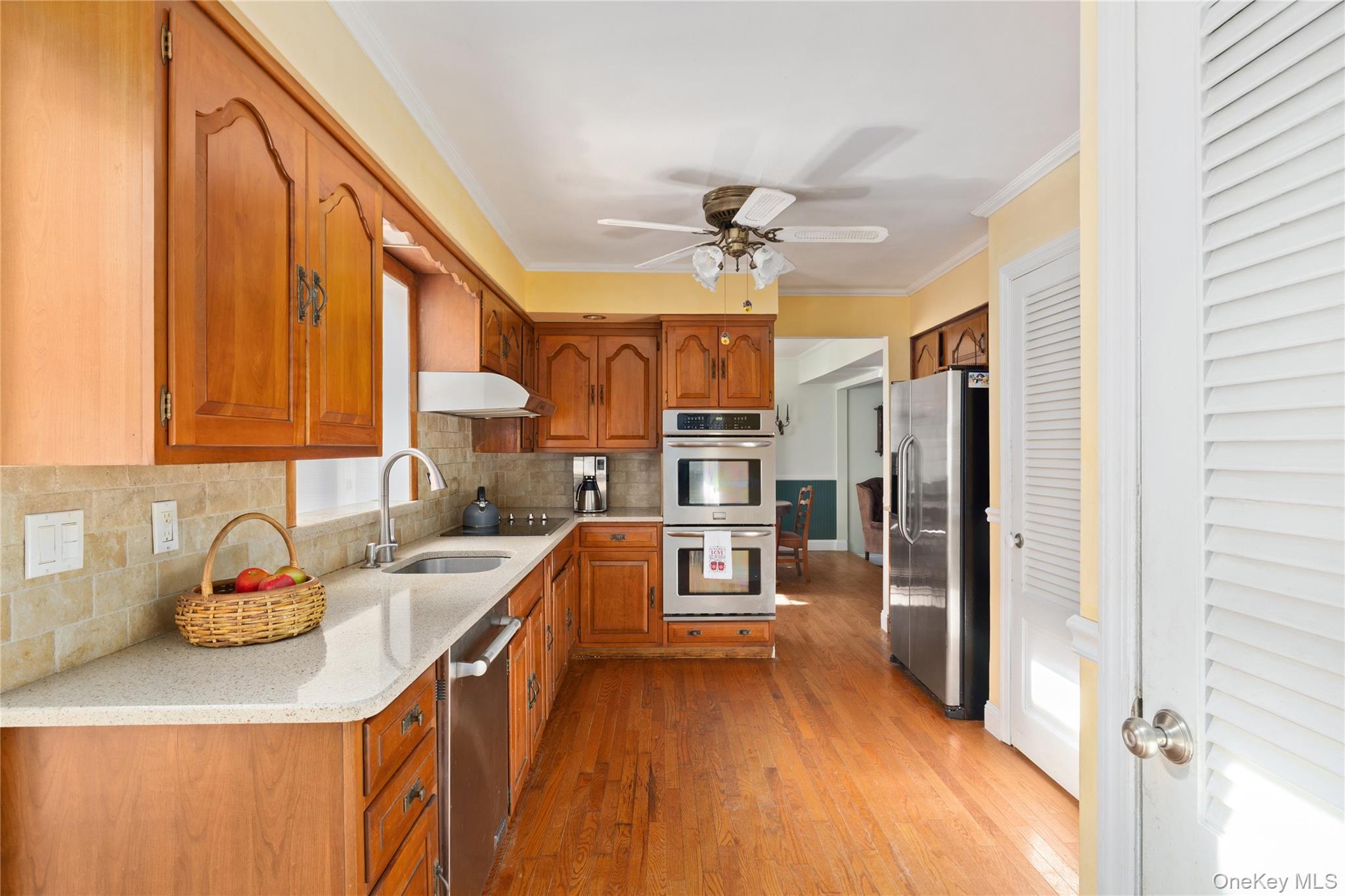 6 White Birch Drive, Babylon, NY 11702