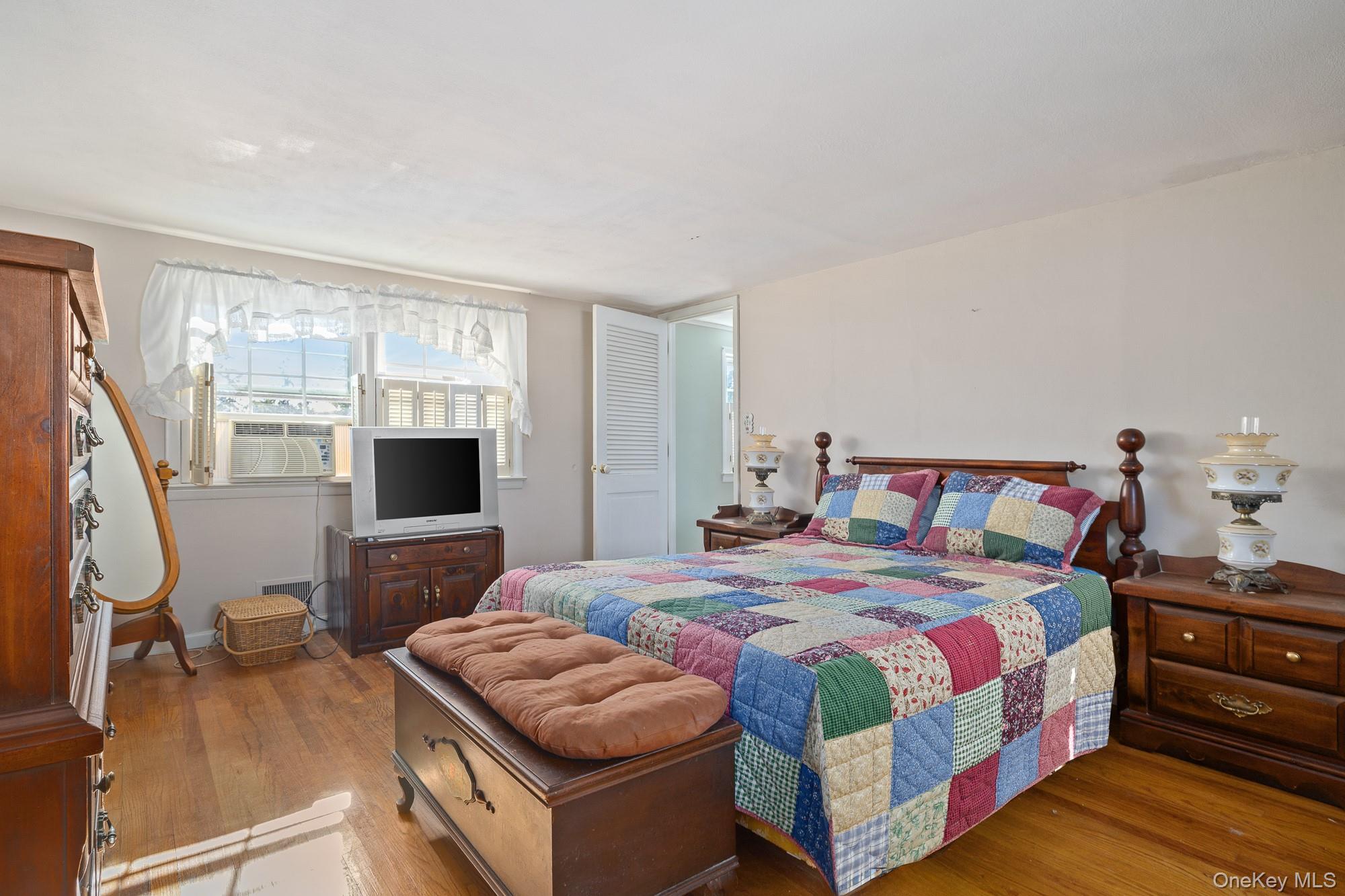 6 White Birch Drive, Babylon, NY 11702