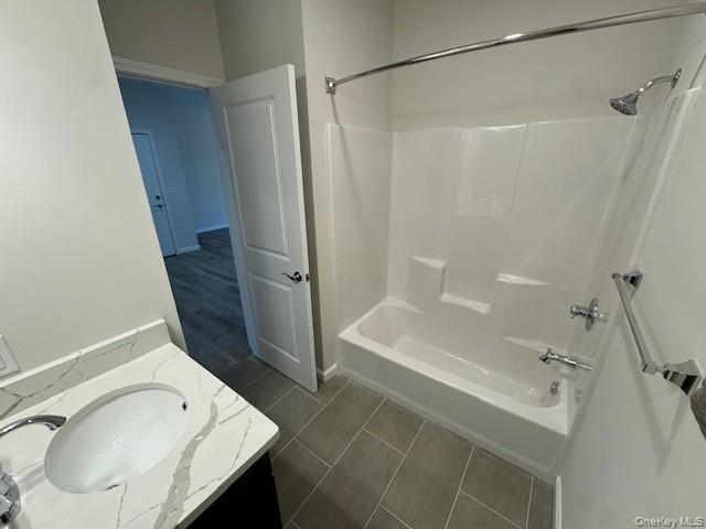 4 SOUTH HILLS Way # 11, Wappingers Falls, NY 12590