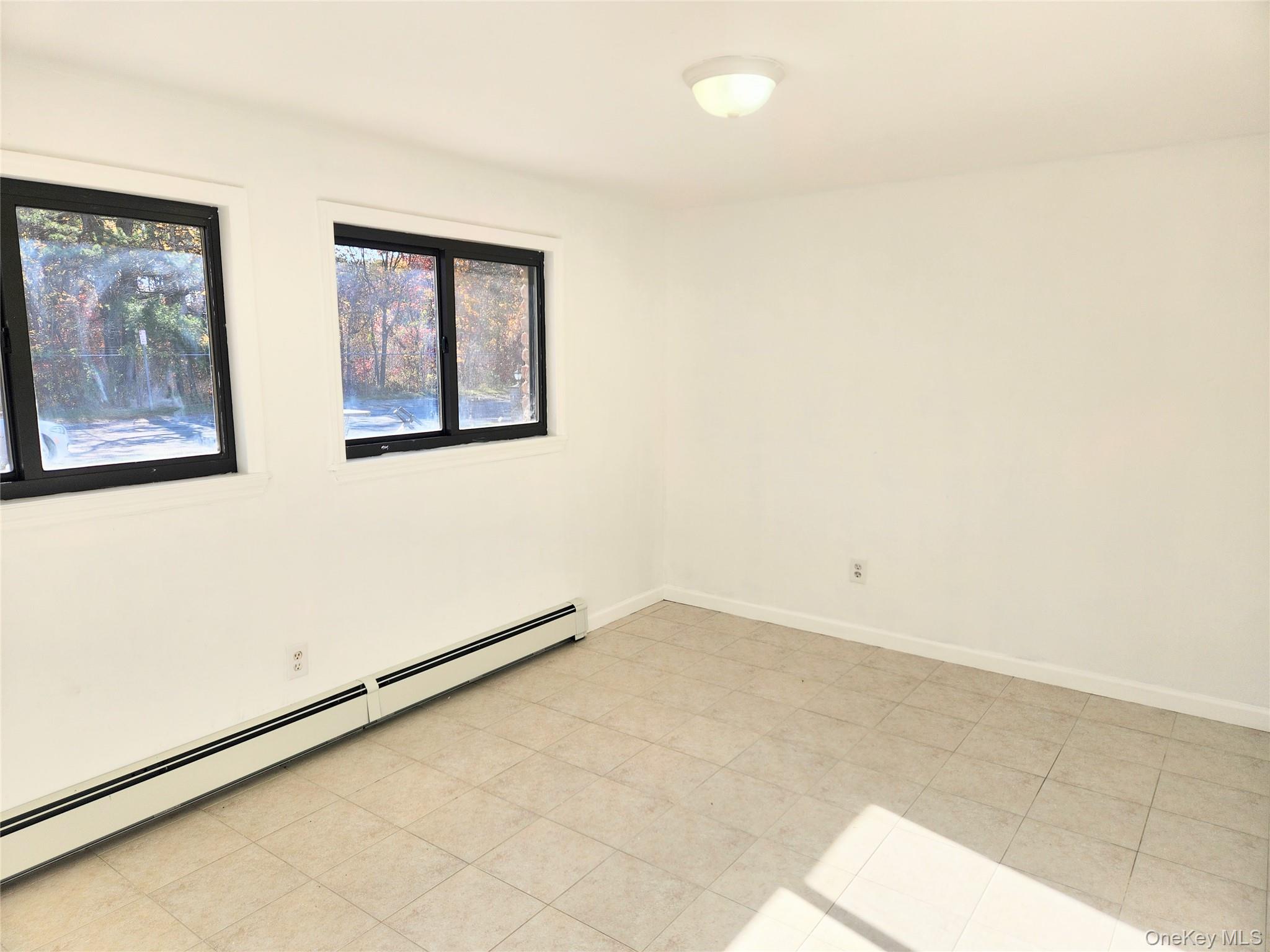 27 Gordon Avenue, West Babylon, NY 11704