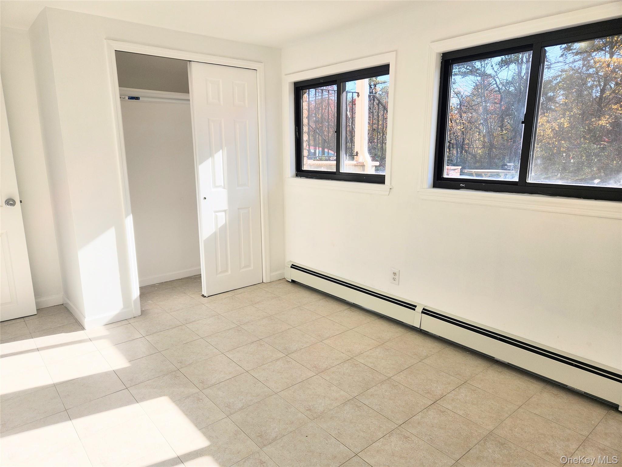 27 Gordon Avenue, West Babylon, NY 11704