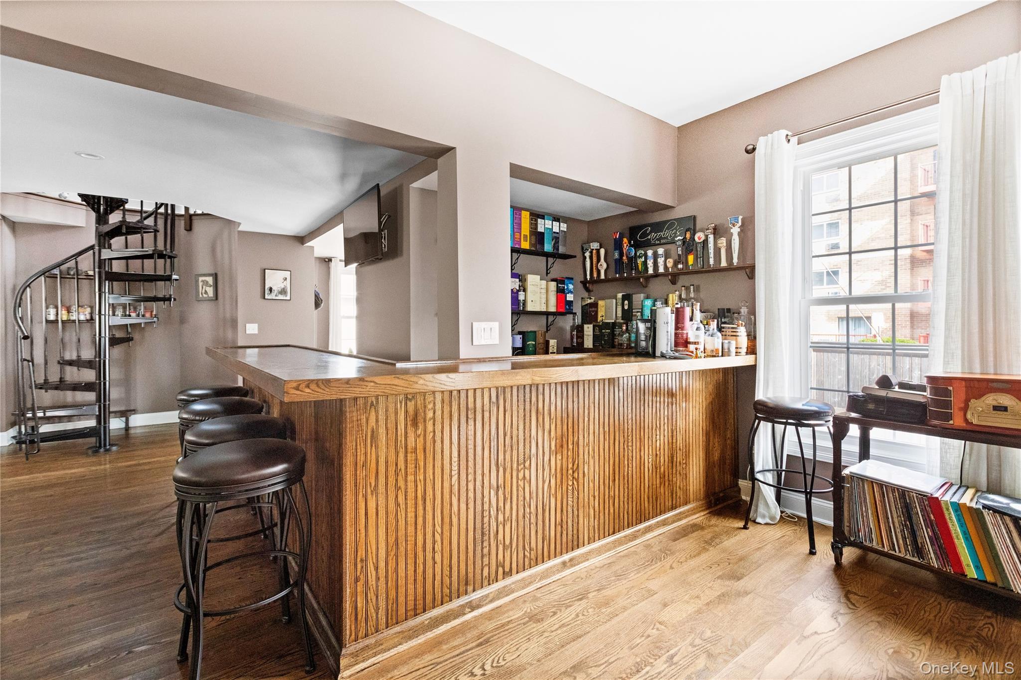 10 Maple Avenue, Patchogue, NY 11772