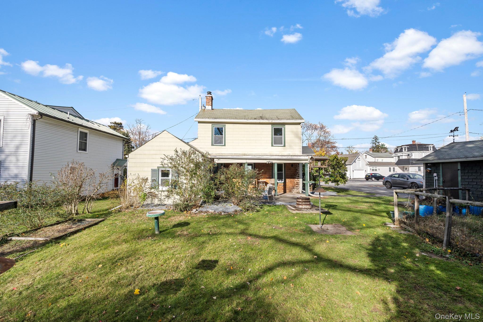 10 Albertson Street, Hyde Park, NY 12538