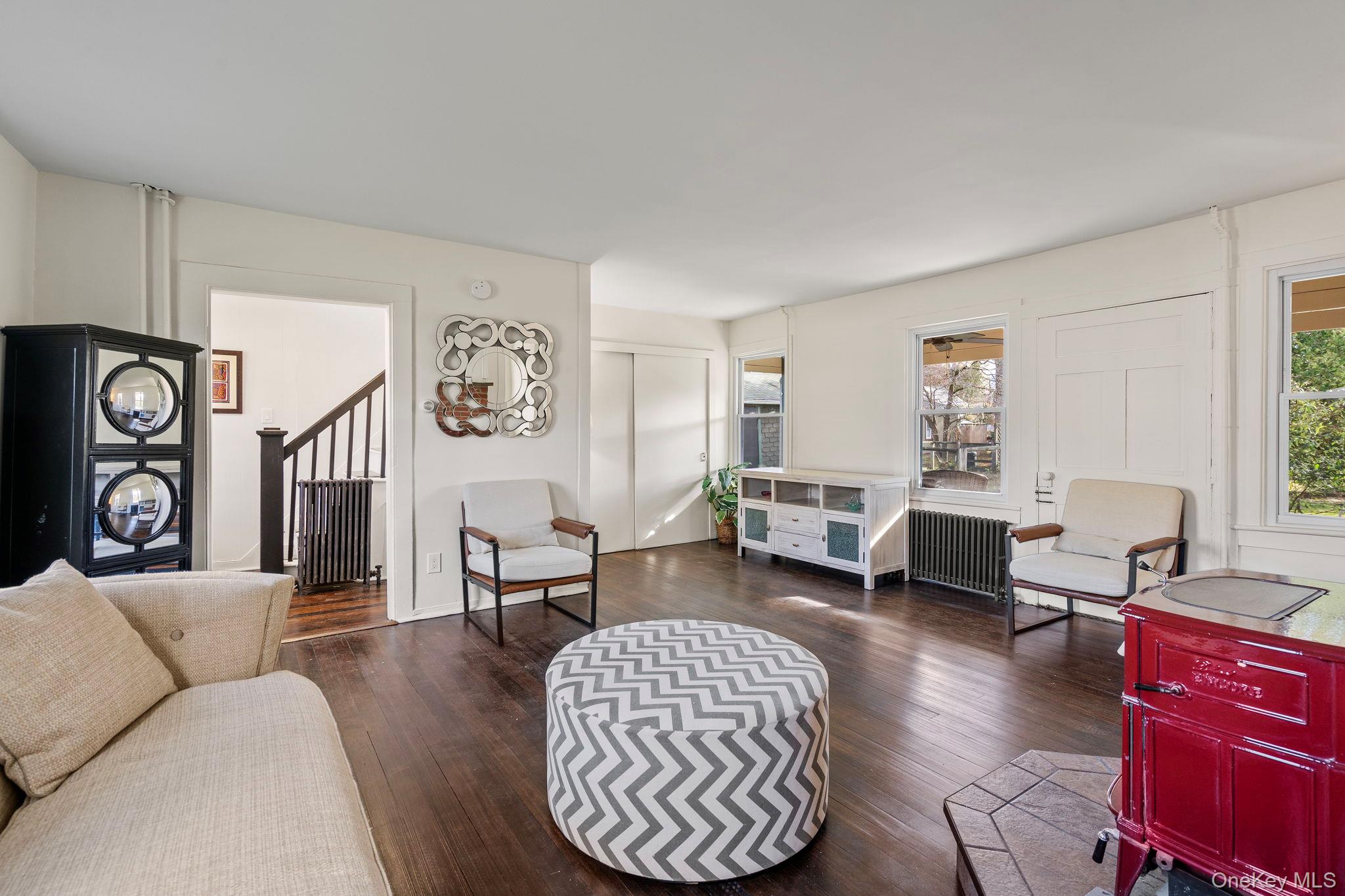 10 Albertson Street, Hyde Park, NY 12538