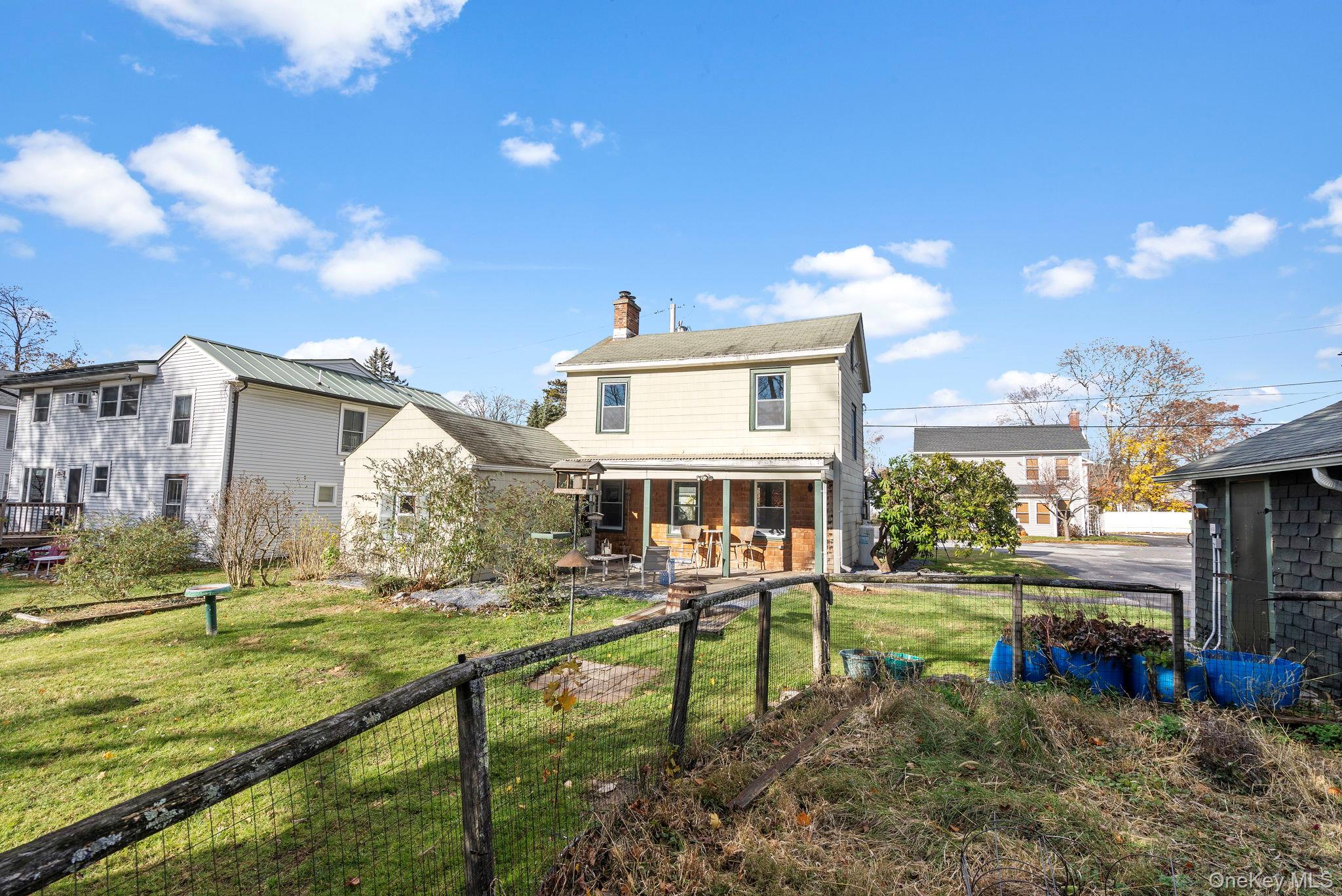 10 Albertson Street, Hyde Park, NY 12538