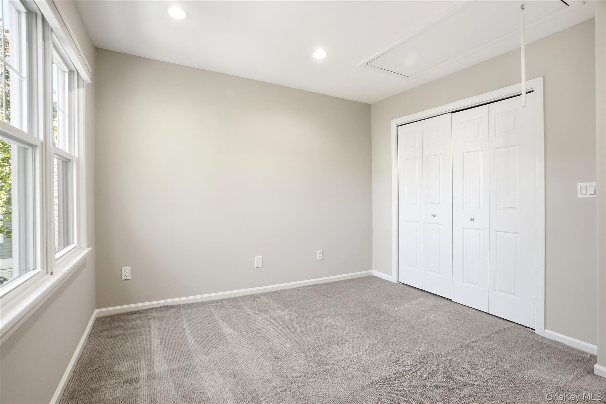 28 Brookridge Court, Rye Brook, NY 10573