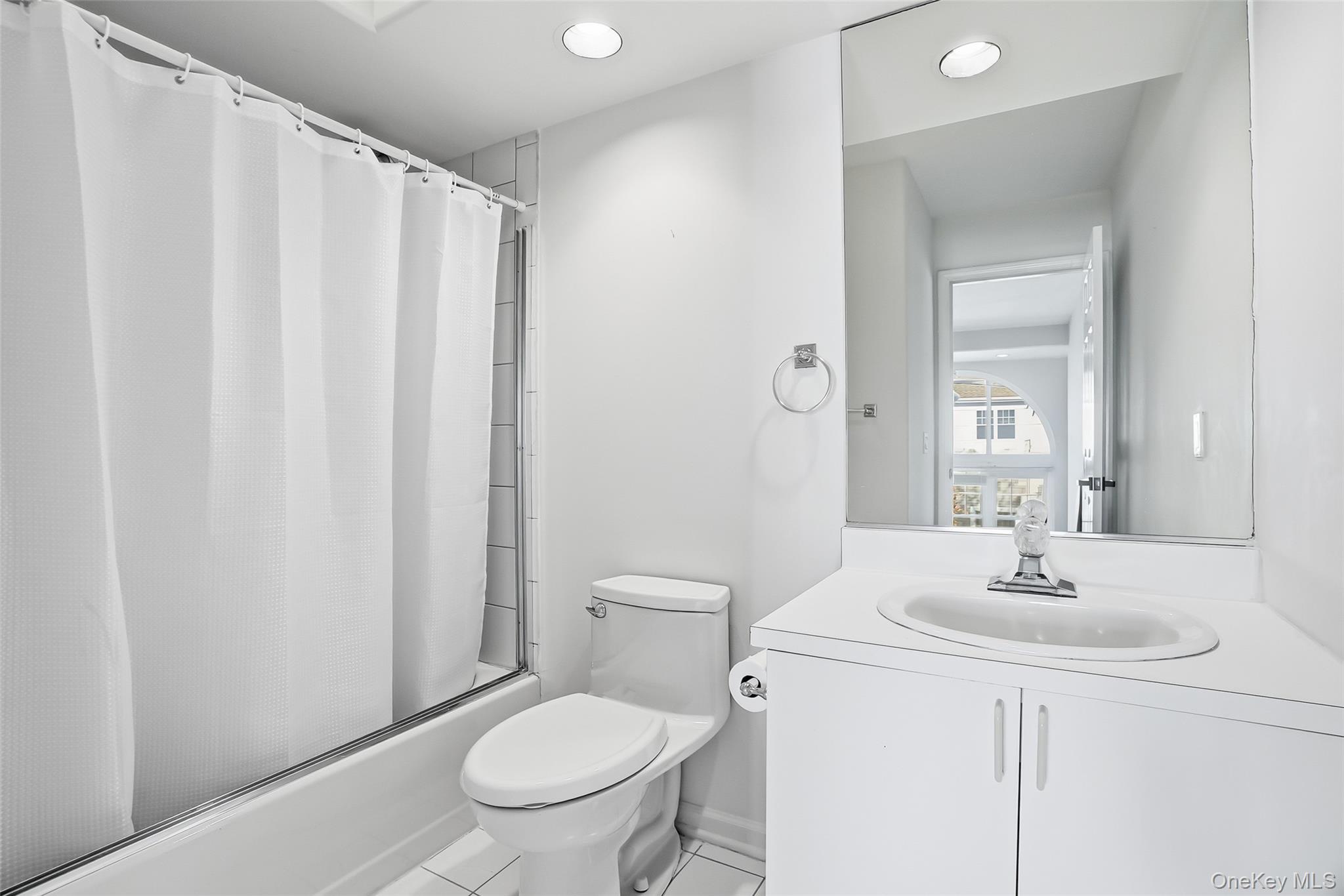 28 Brookridge Court, Rye Brook, NY 10573