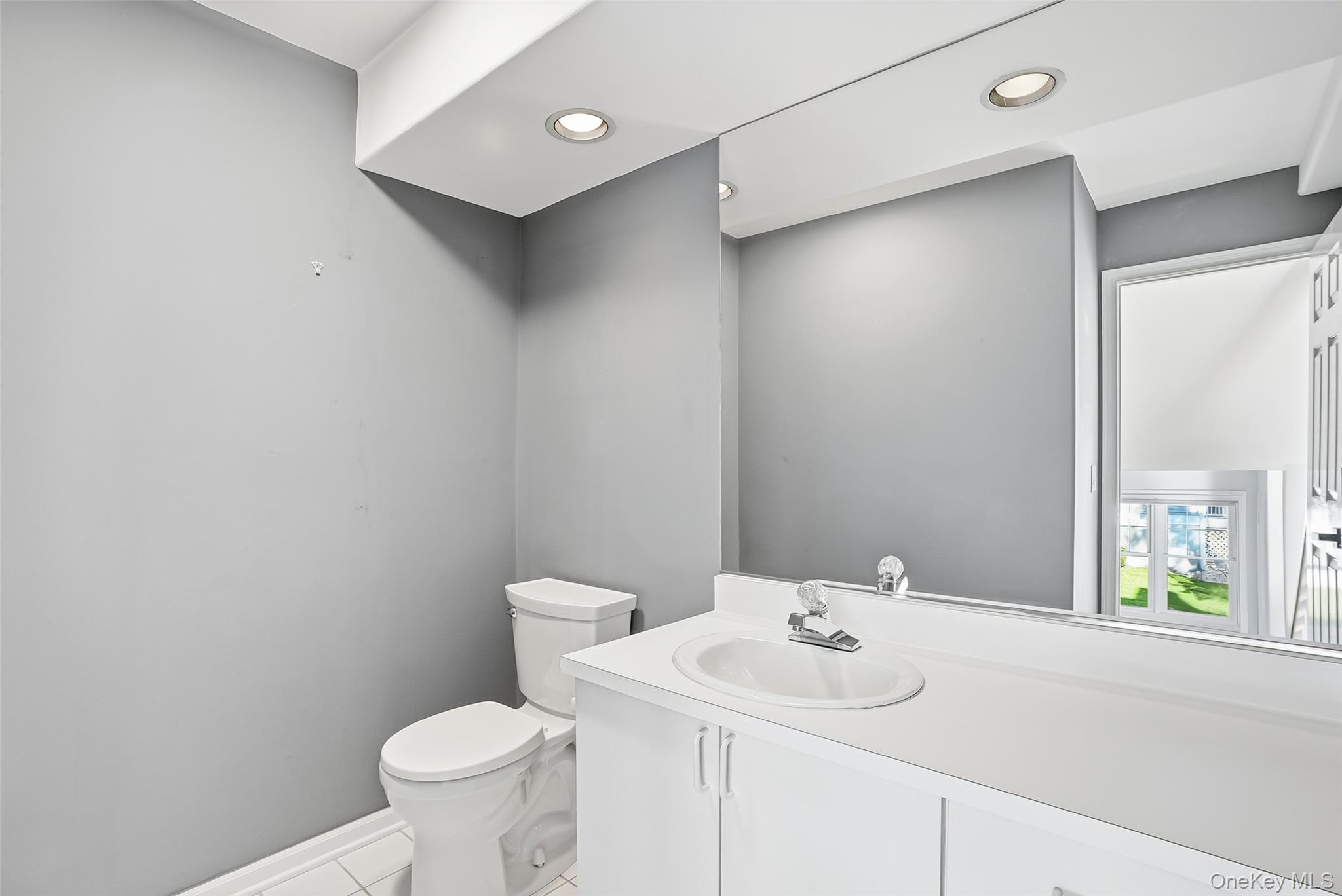 28 Brookridge Court, Rye Brook, NY 10573