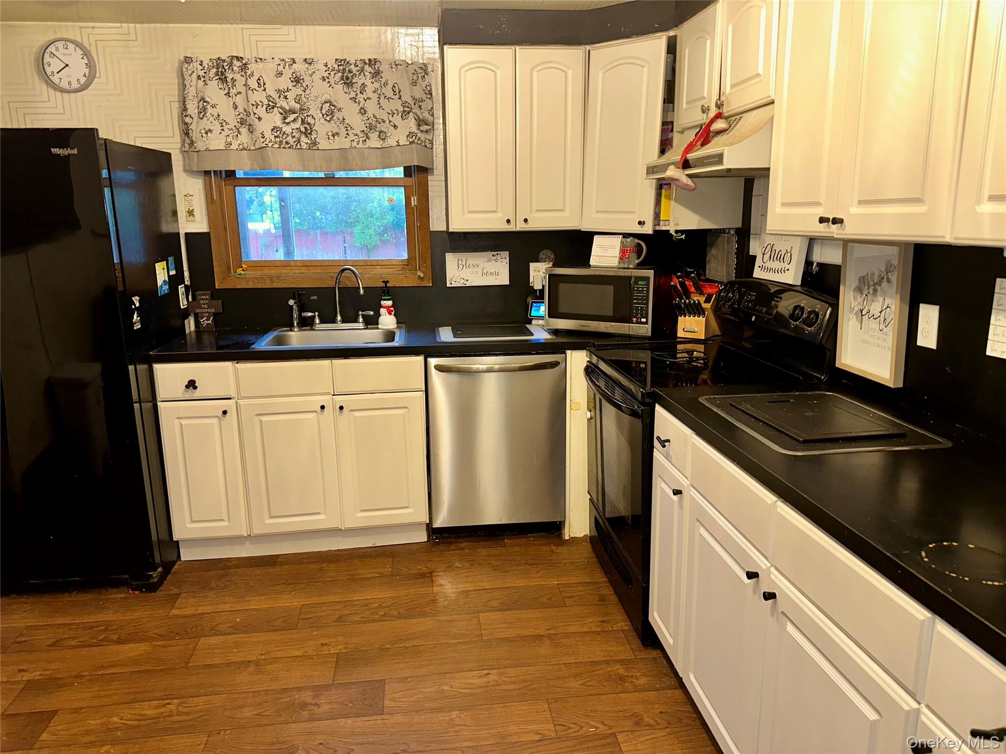 27 Wedgewood Drive, Coram, NY 11727