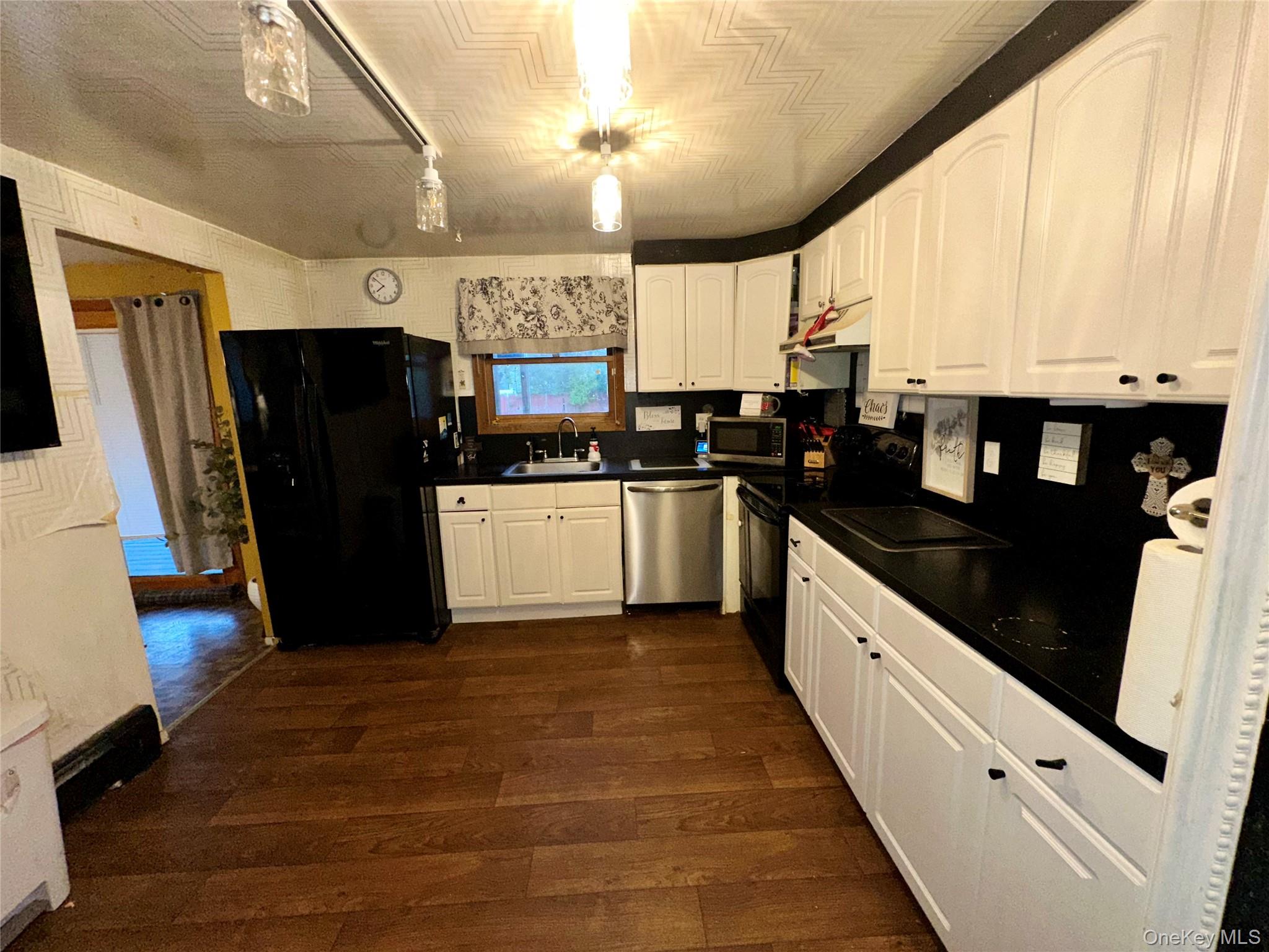 27 Wedgewood Drive, Coram, NY 11727