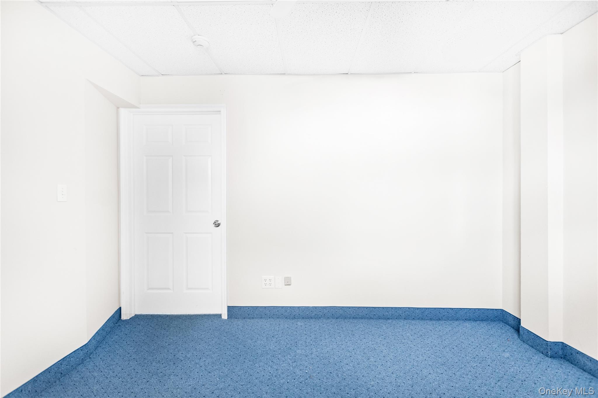 146 S Country Road # 5, Bellport Village, NY 11713