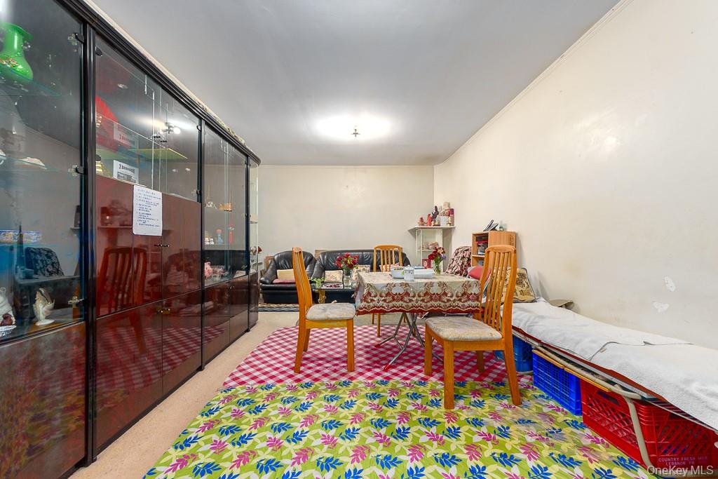 111-50 75th # A44, Forest Hills, NY 11375