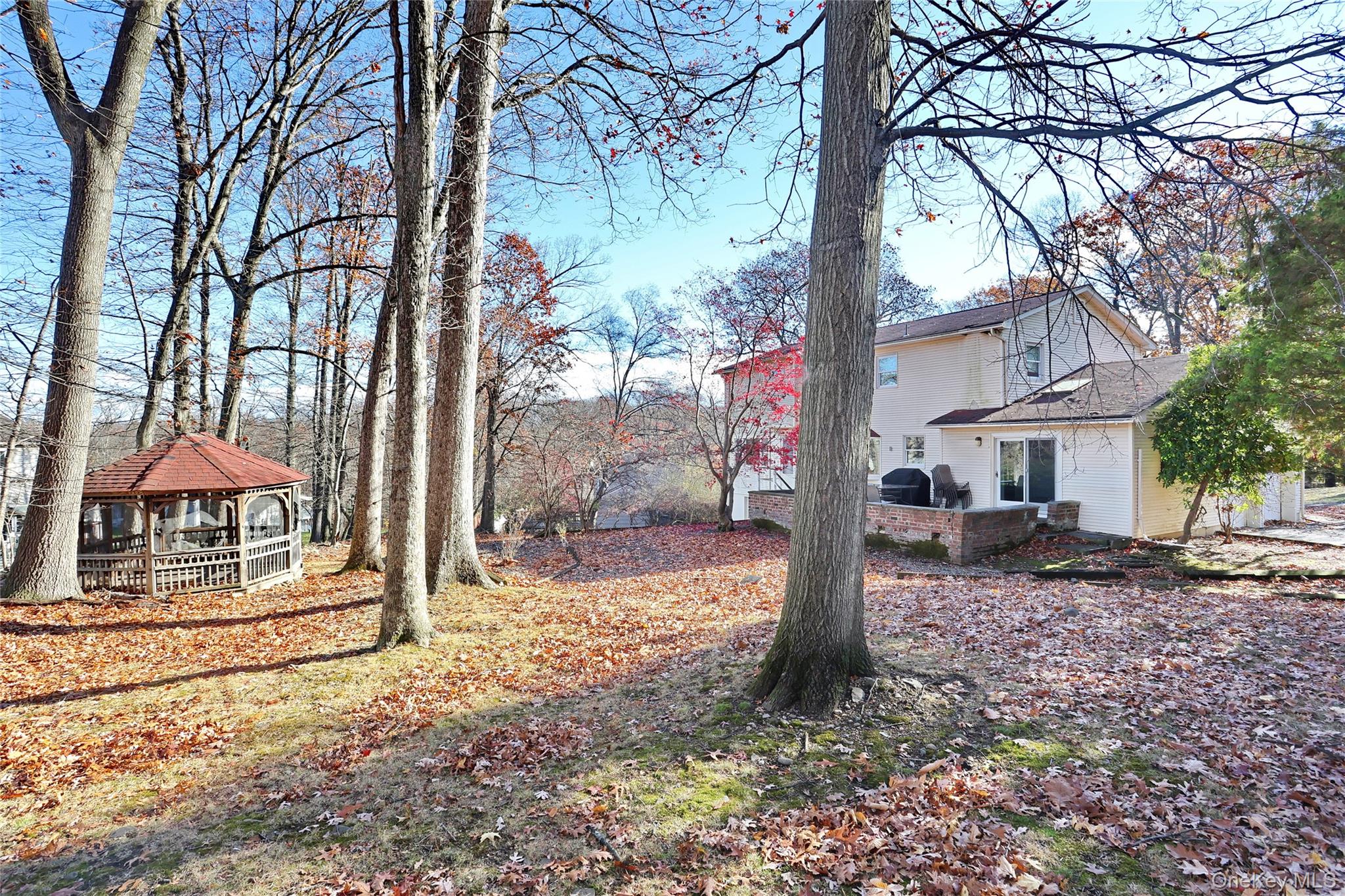 7 Hawk Street, Chestnut Ridge, NY 10977