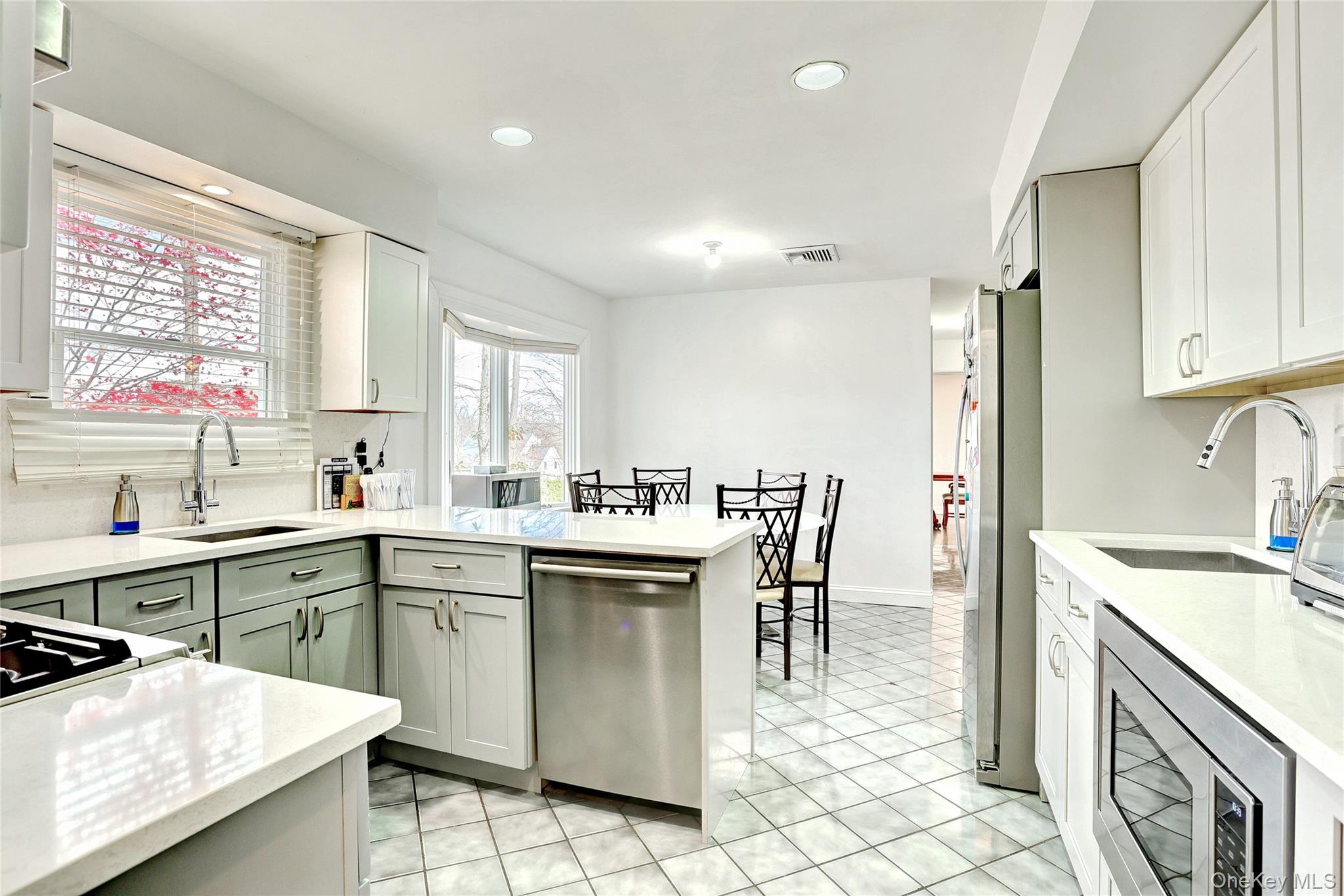 7 Hawk Street, Chestnut Ridge, NY 10977