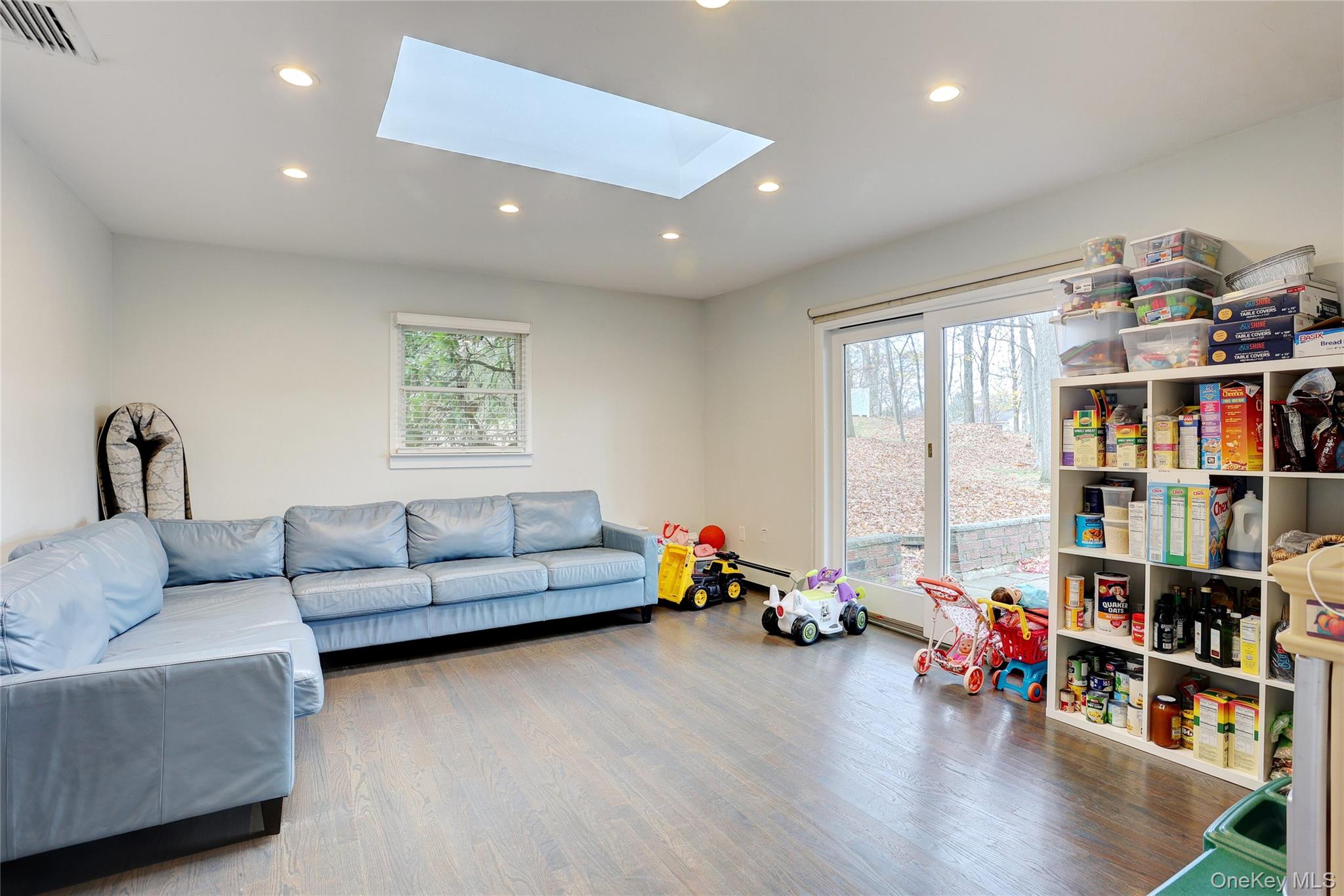 7 Hawk Street, Chestnut Ridge, NY 10977