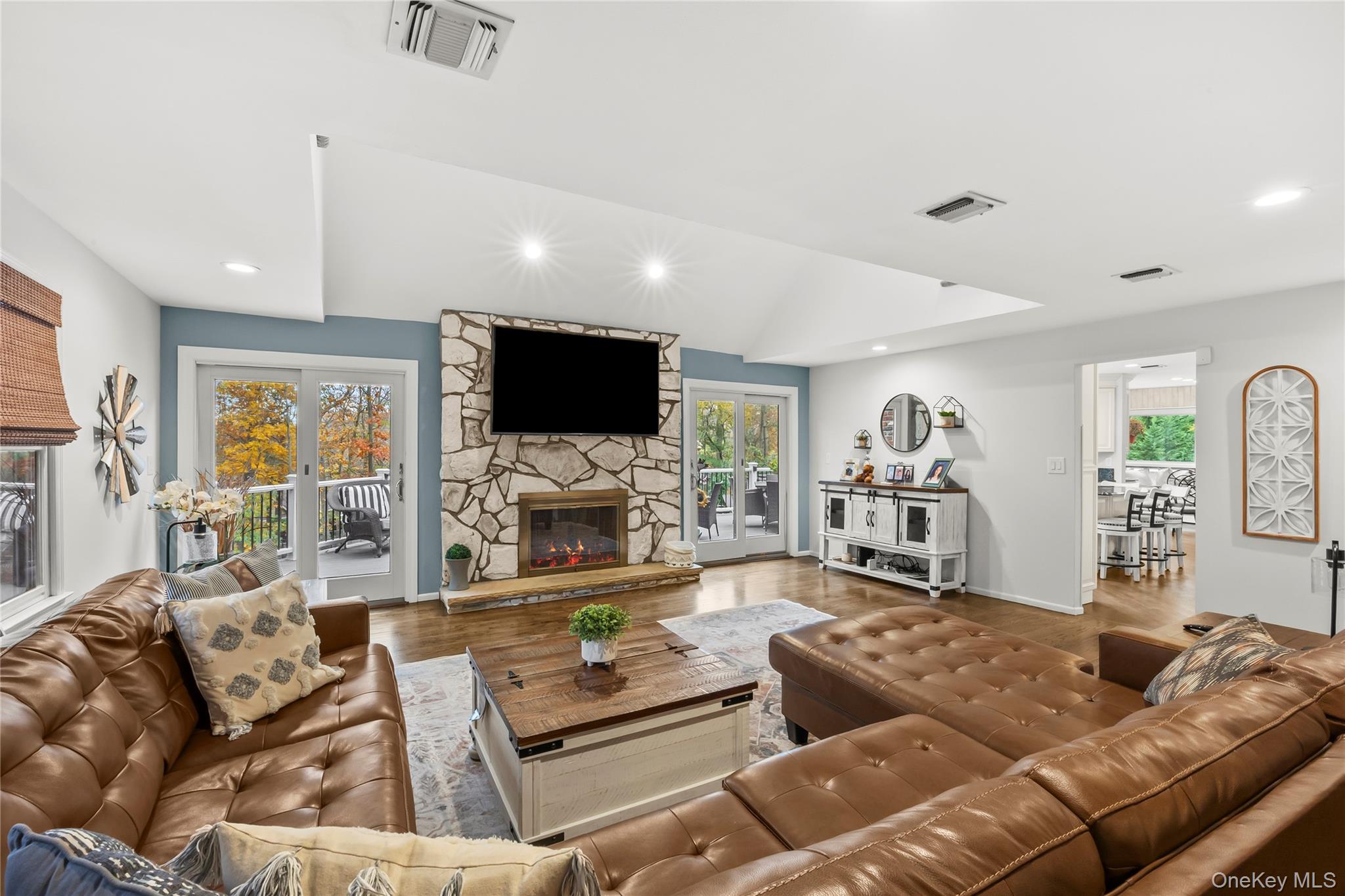 142 Landing Meadow Road, Smithtown, NY 11787