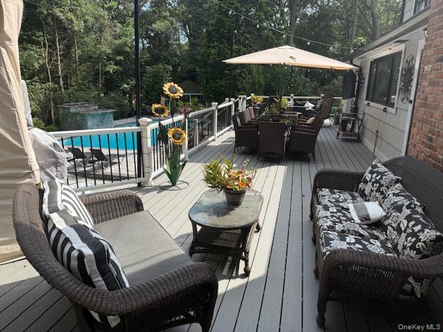 142 Landing Meadow Road, Smithtown, NY 11787