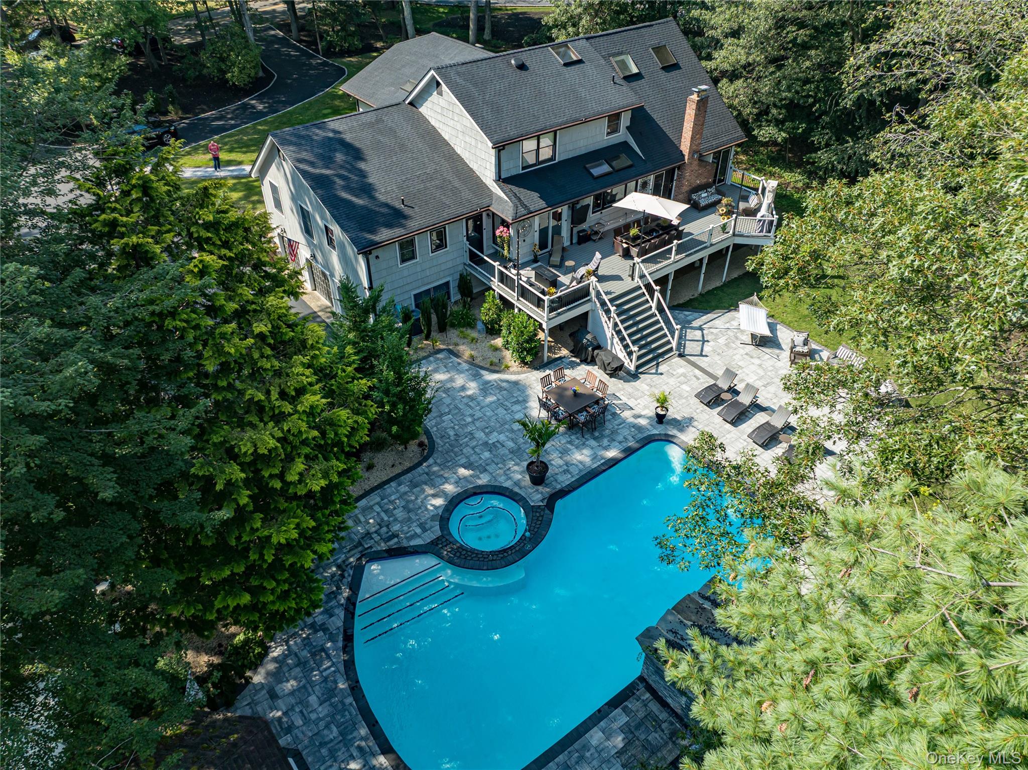 142 Landing Meadow Road, Smithtown, NY 11787