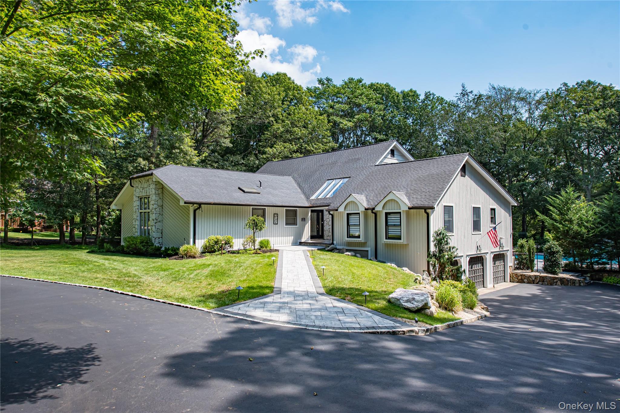 142 Landing Meadow Road, Smithtown, NY 11787