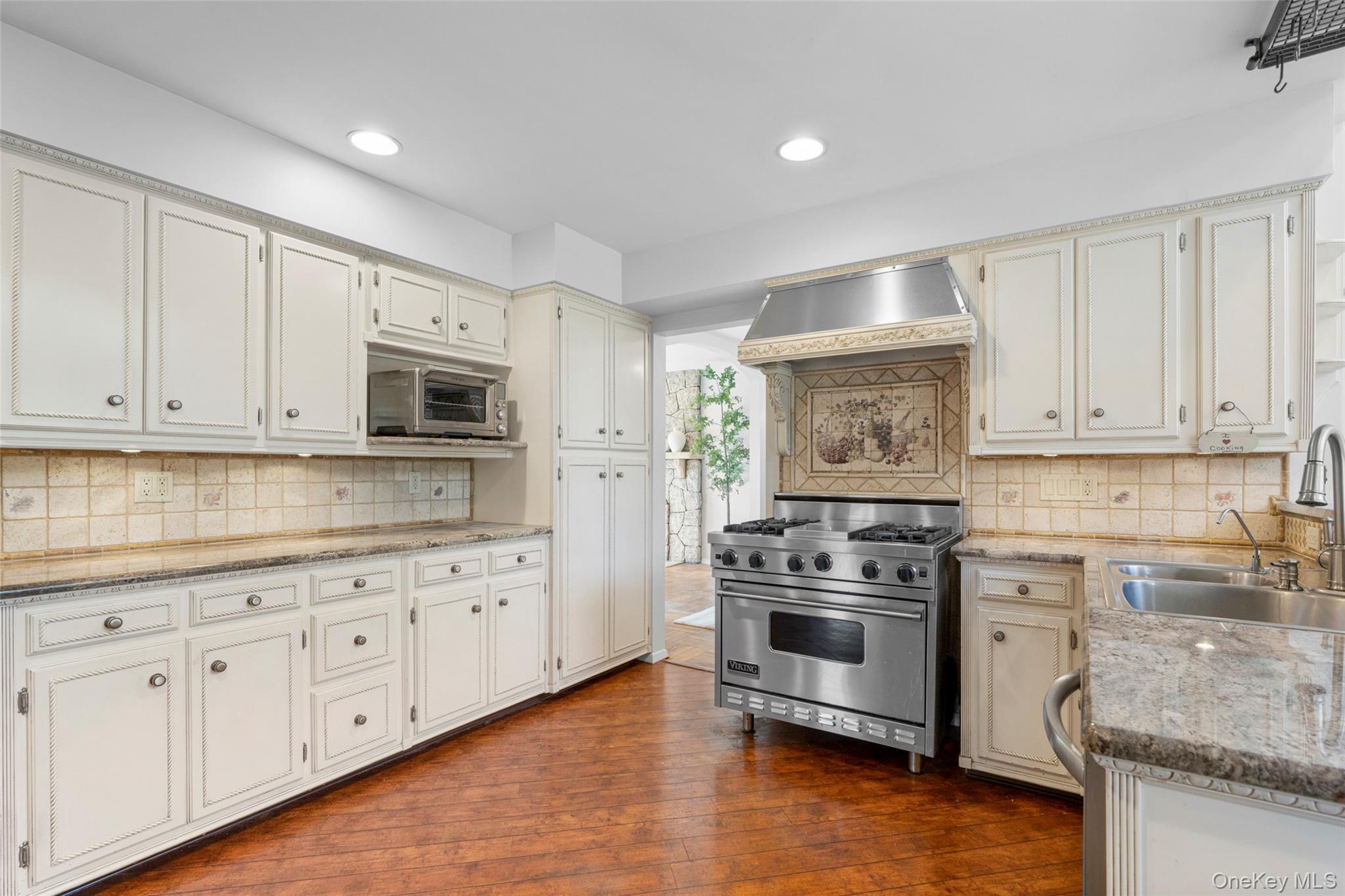 226 Guion Drive, Mamaroneck, NY 10543