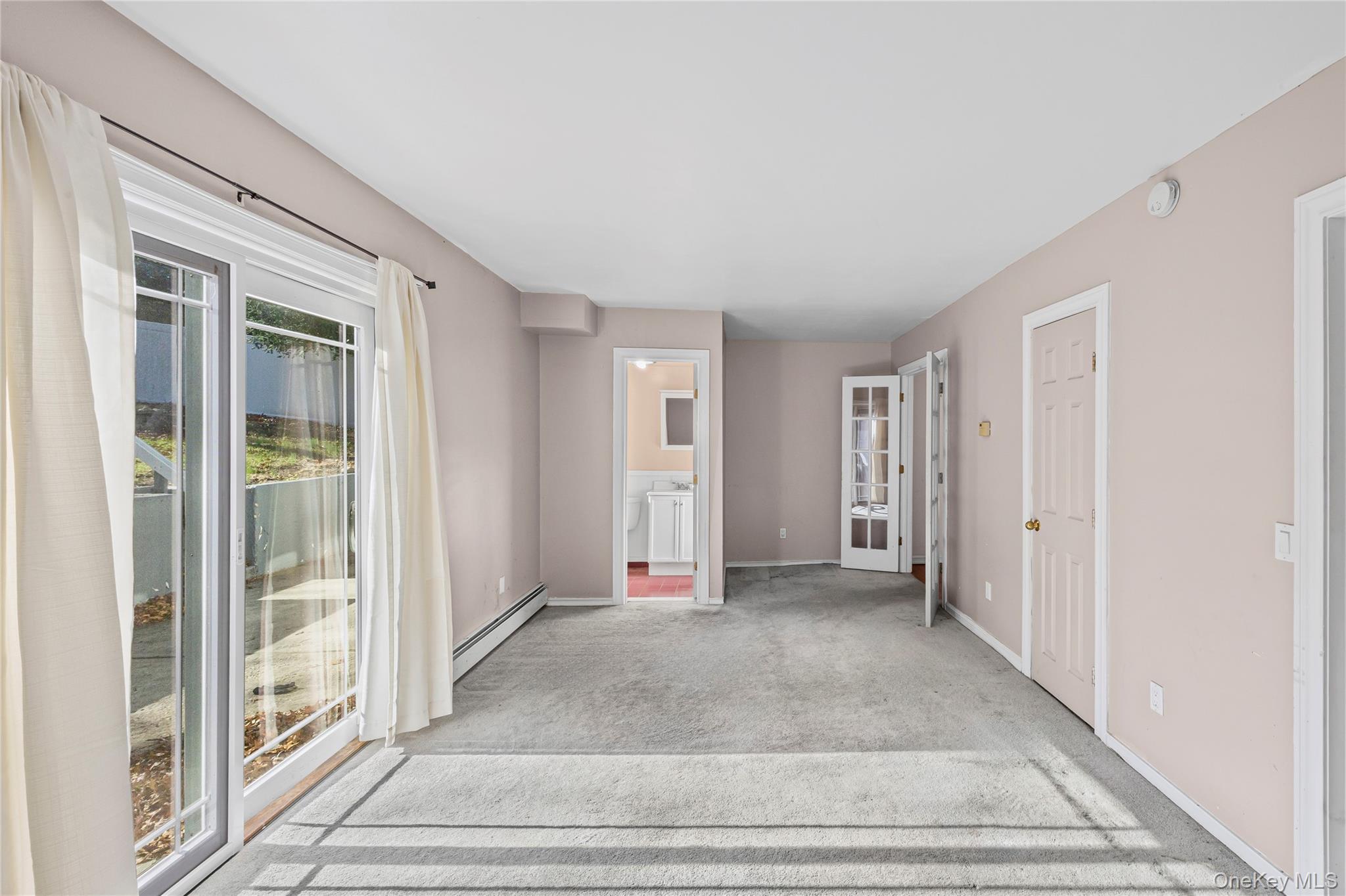 10 Queen Drive, Sound Beach, NY 11789