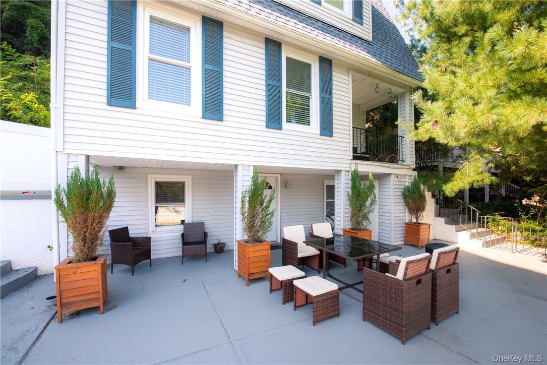 37 S Washington Avenue, Hartsdale, NY 10530