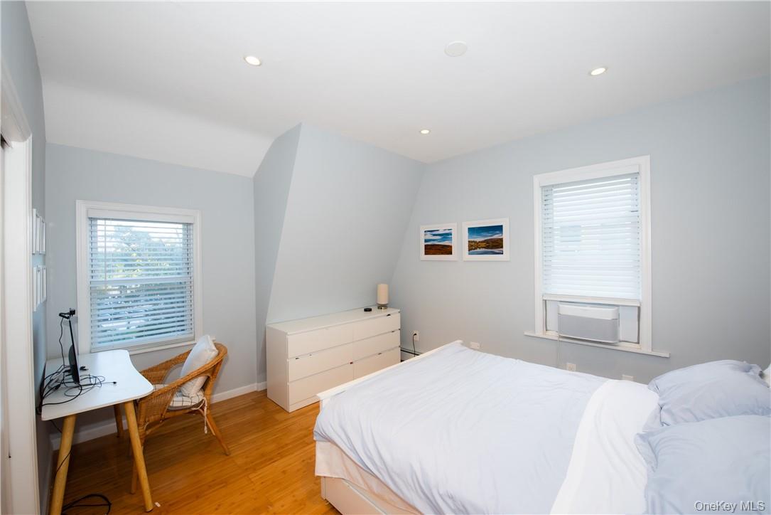 37 S Washington Avenue, Hartsdale, NY 10530