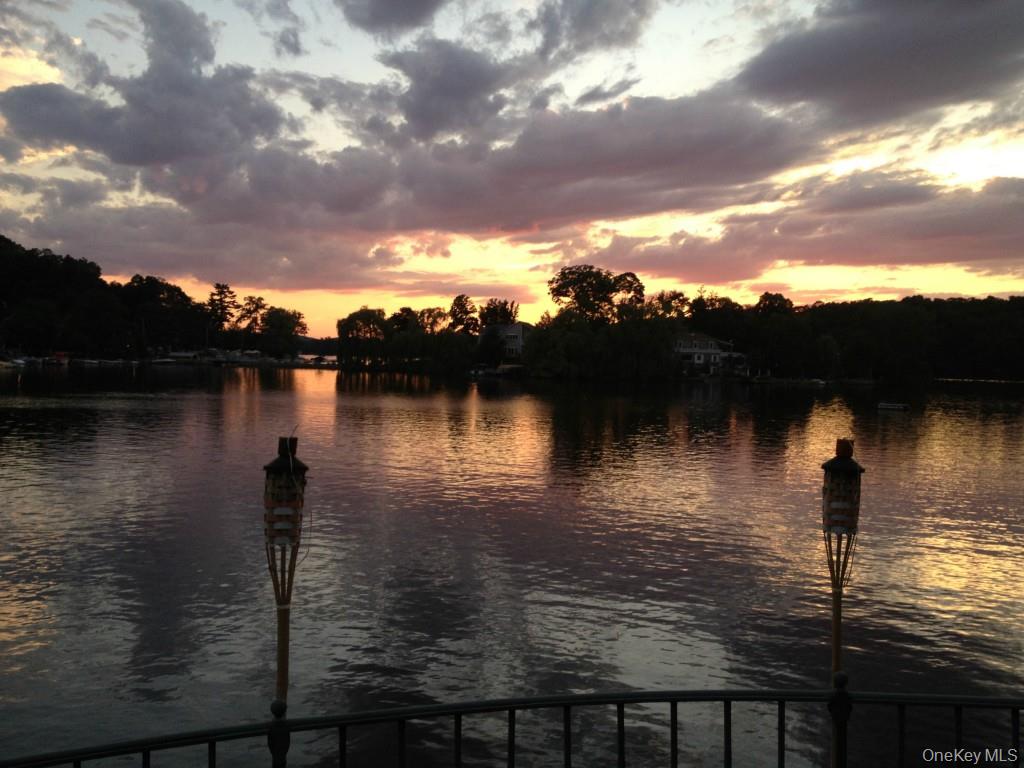 7 Tamarack Road, Mahopac, NY 10541