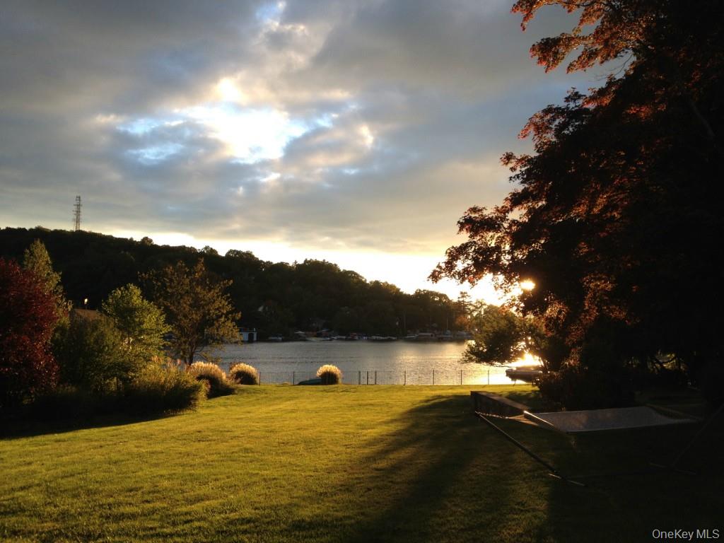 7 Tamarack Road, Mahopac, NY 10541