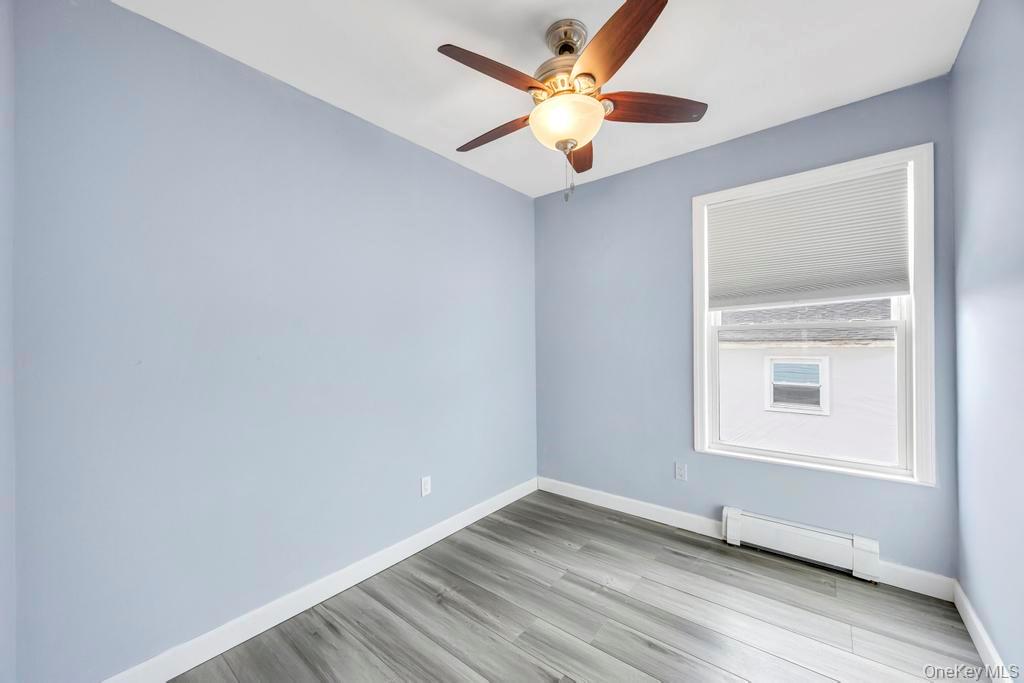 297 Catskill Avenue, Lindenhurst, NY 11757