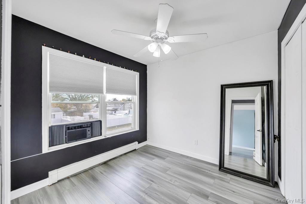 297 Catskill Avenue, Lindenhurst, NY 11757