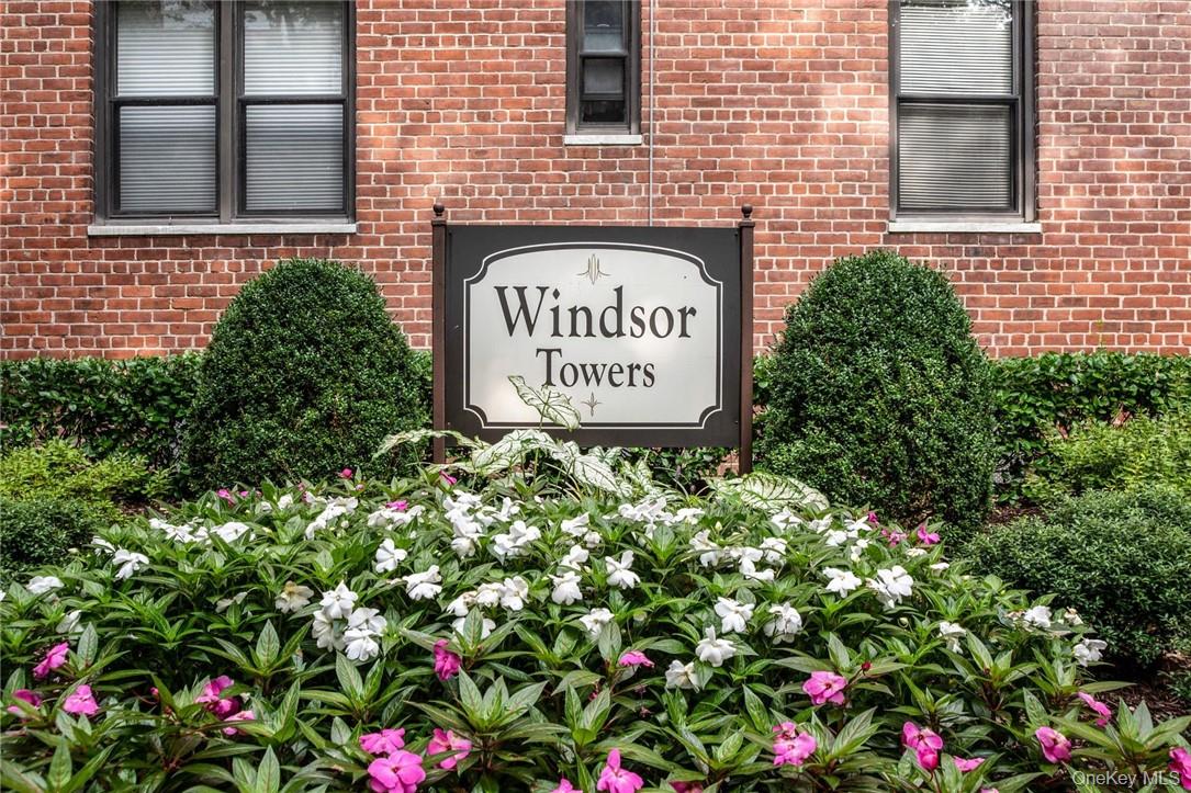 4 Windsor Terrace # 1E, White Plains, NY 10601