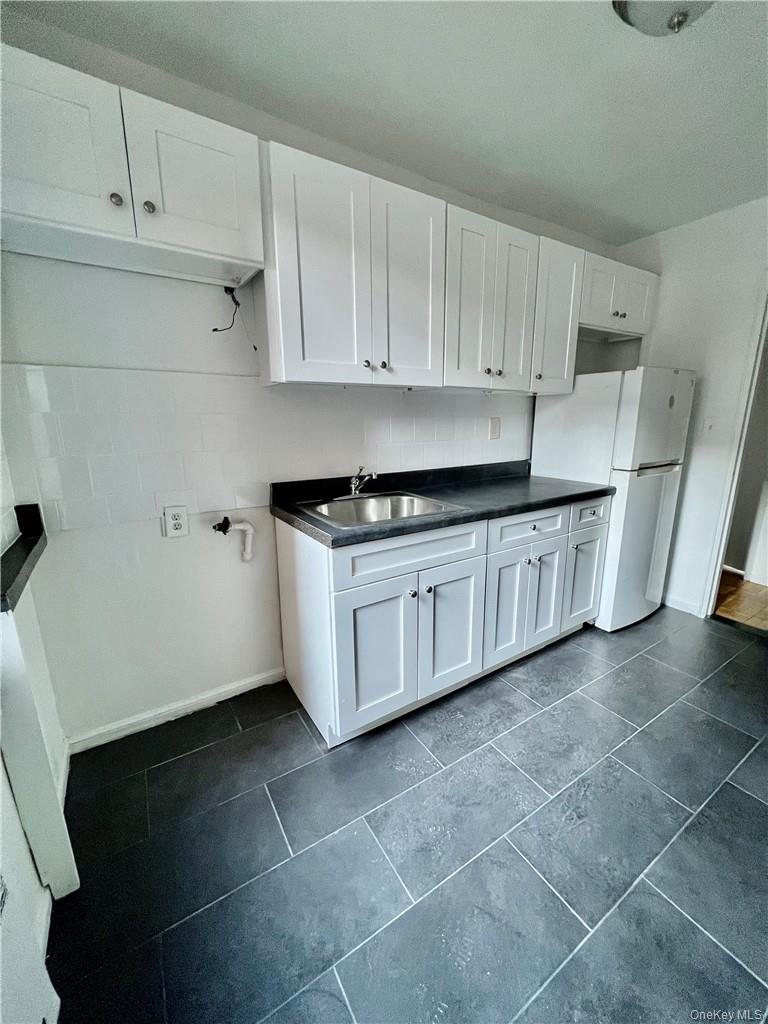 4 Windsor Terrace # 1E, White Plains, NY 10601