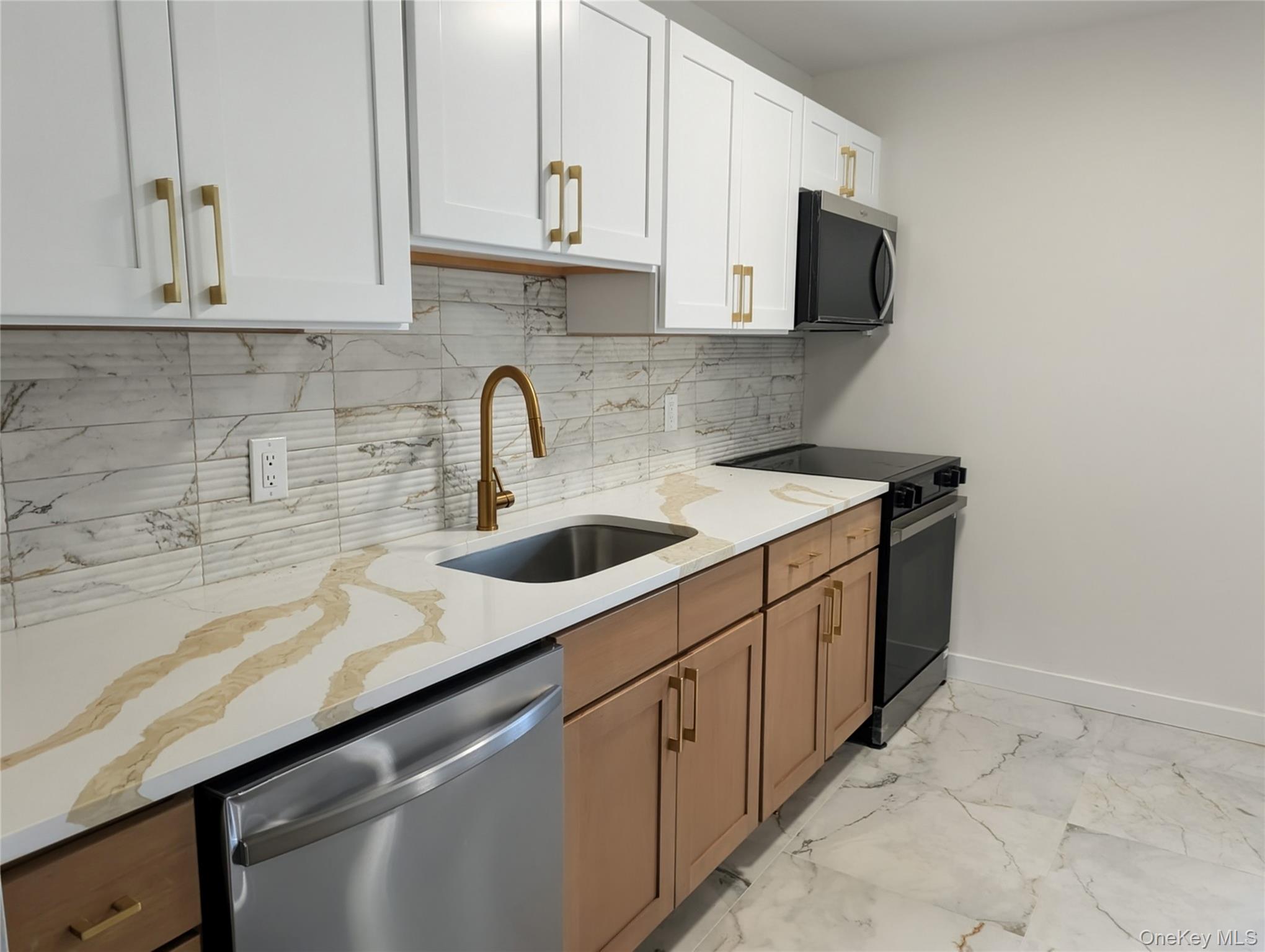 727 State Route 302, Pine Bush, NY 12566