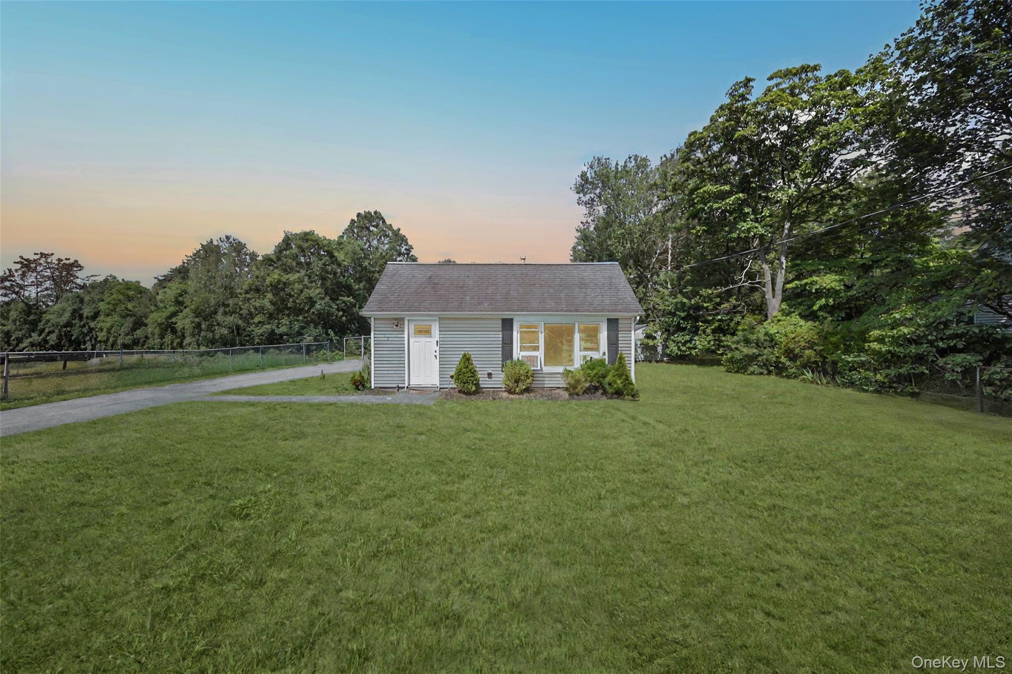 1113 Joselson Avenue, Bay Shore, NY 11706