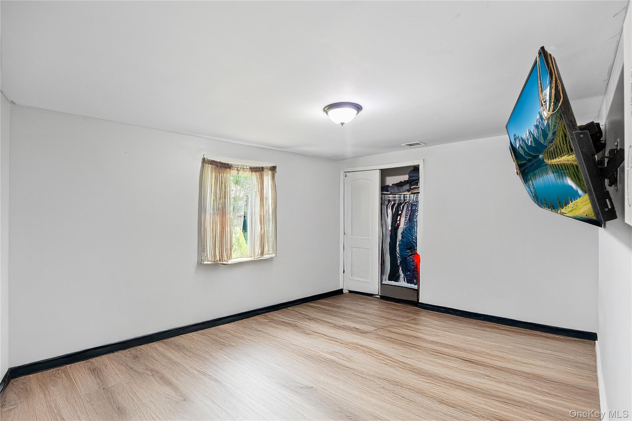 1113 Joselson Avenue, Bay Shore, NY 11706