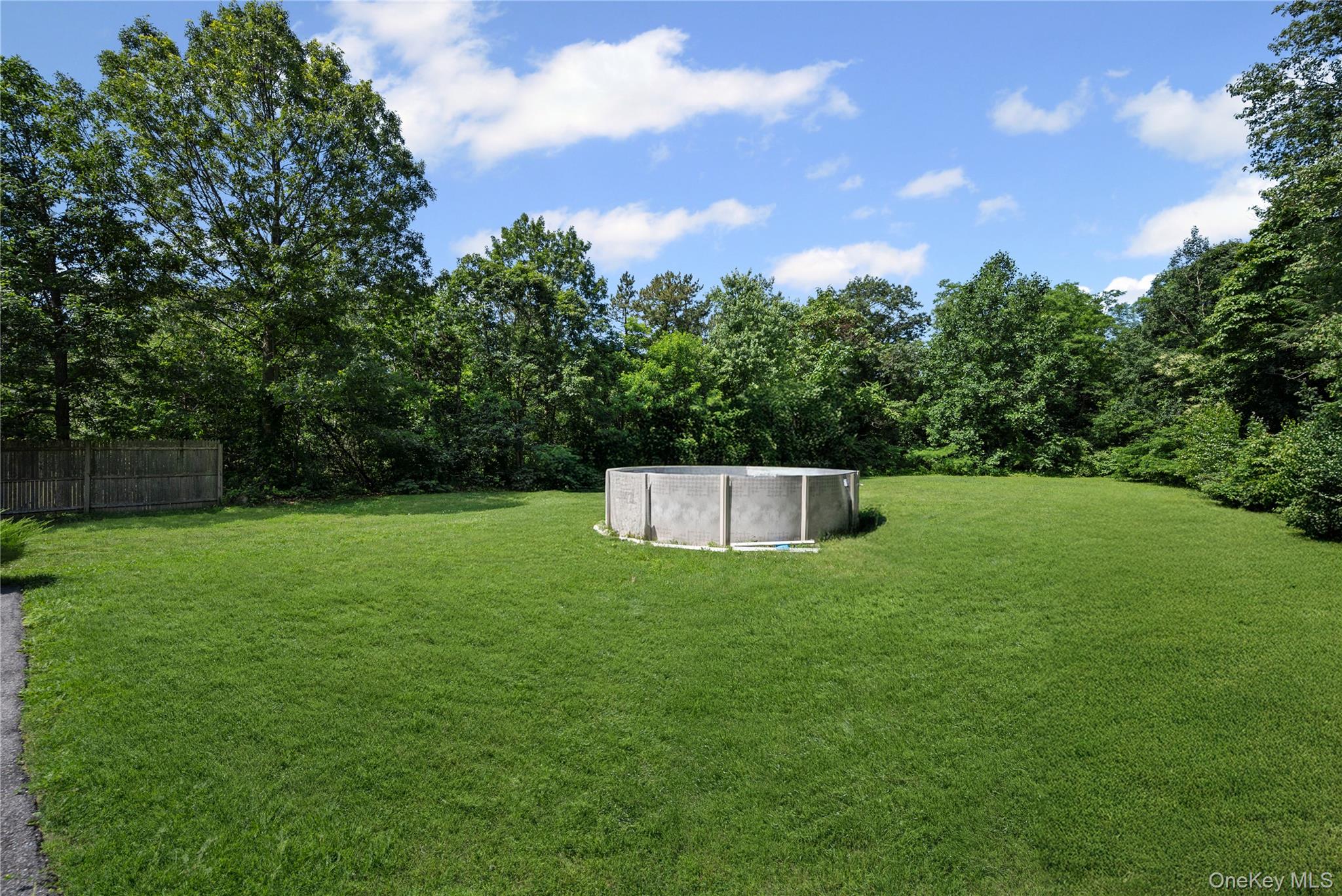 1113 Joselson Avenue, Bay Shore, NY 11706